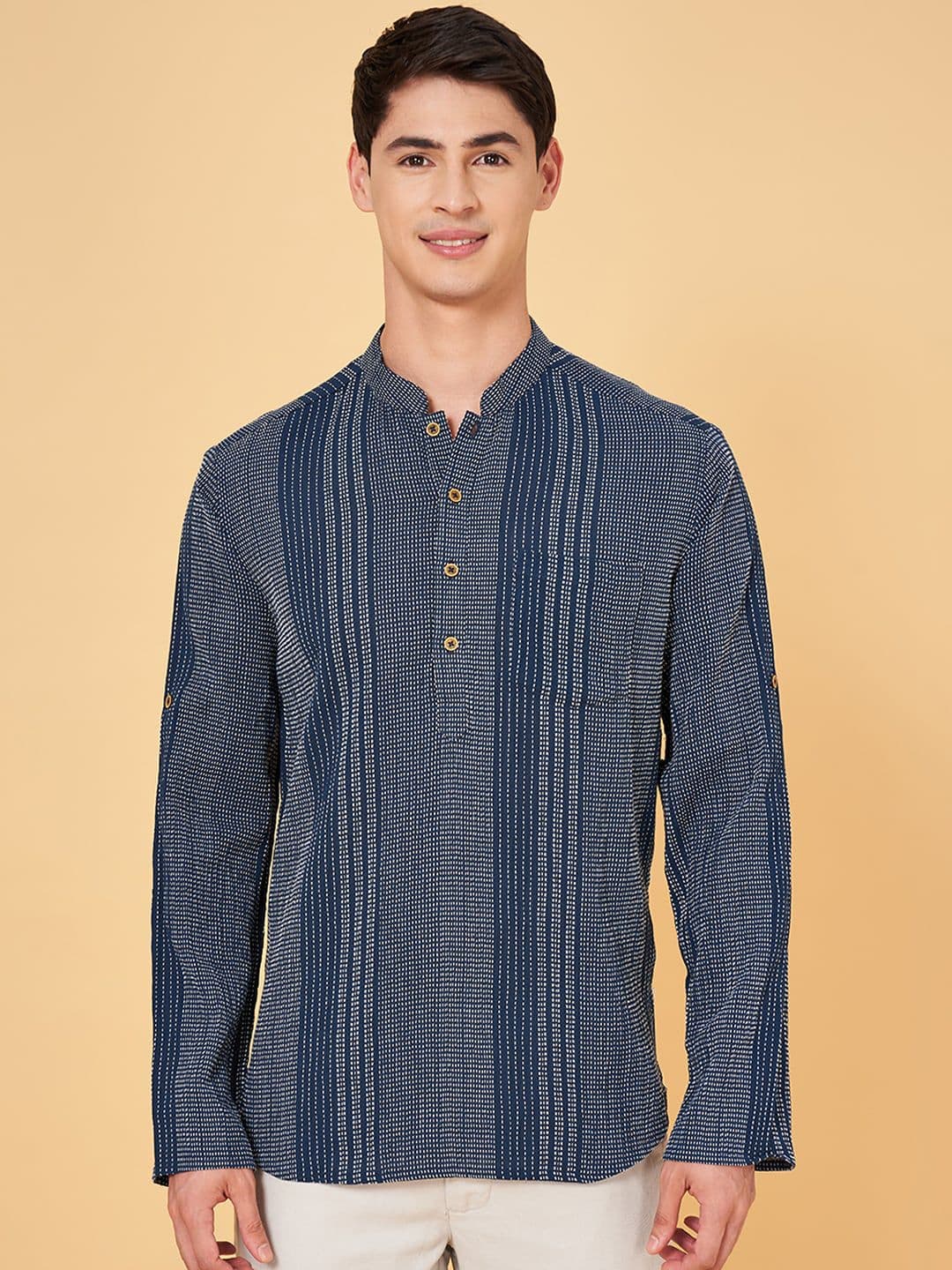 indus route by Pantaloons Striped Dobby Pathani Kurta - view 1