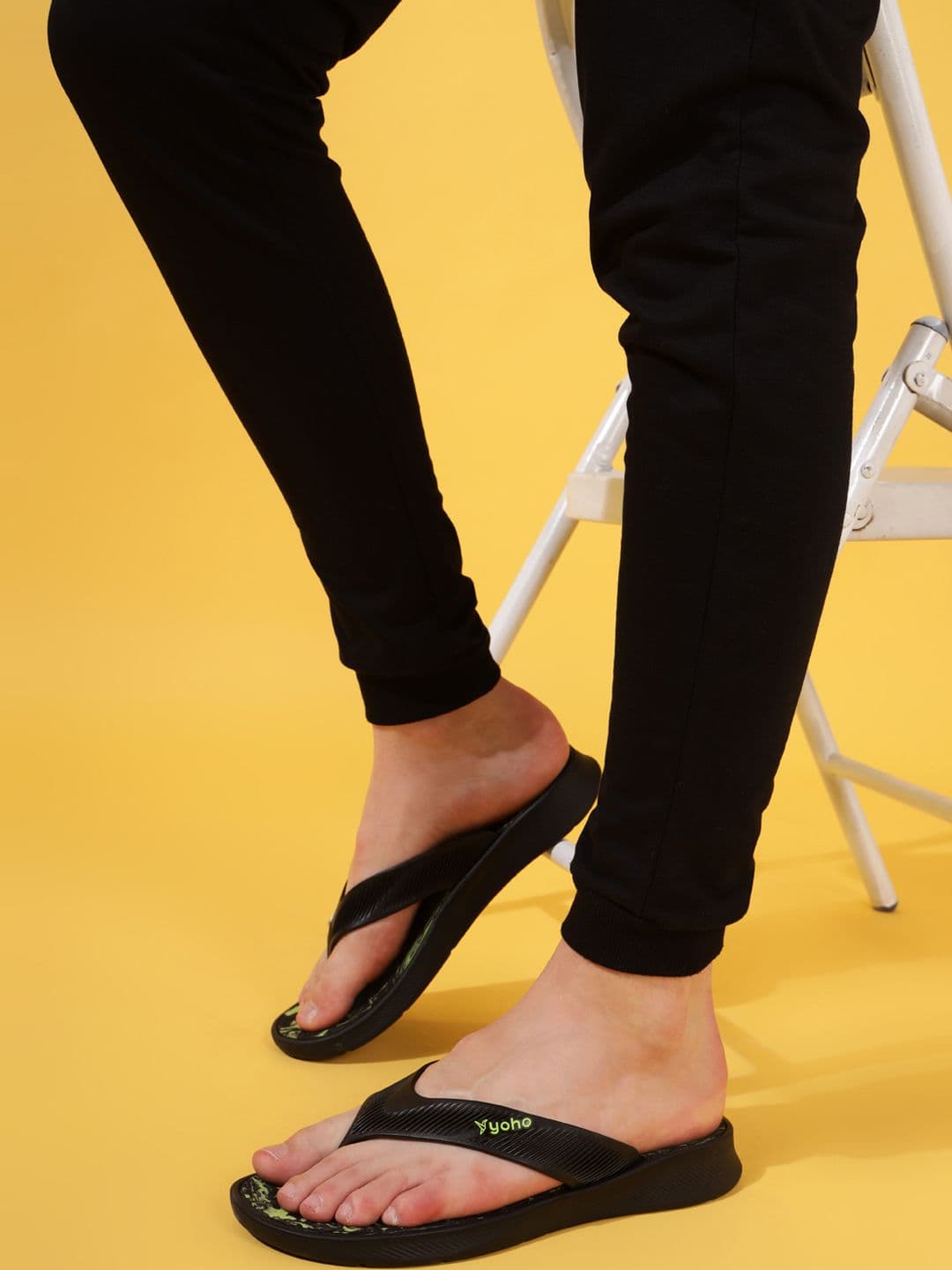 yoho Men Mist Textured Flip Flops - view 1