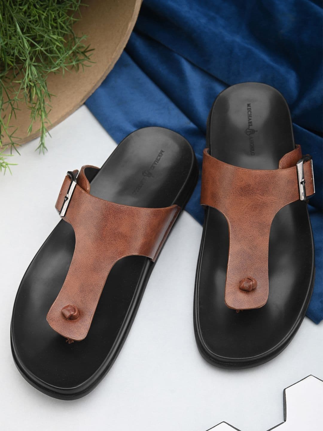 MICHAEL ANGELO Men Buckle Detailed Comfort Sandals - view 1