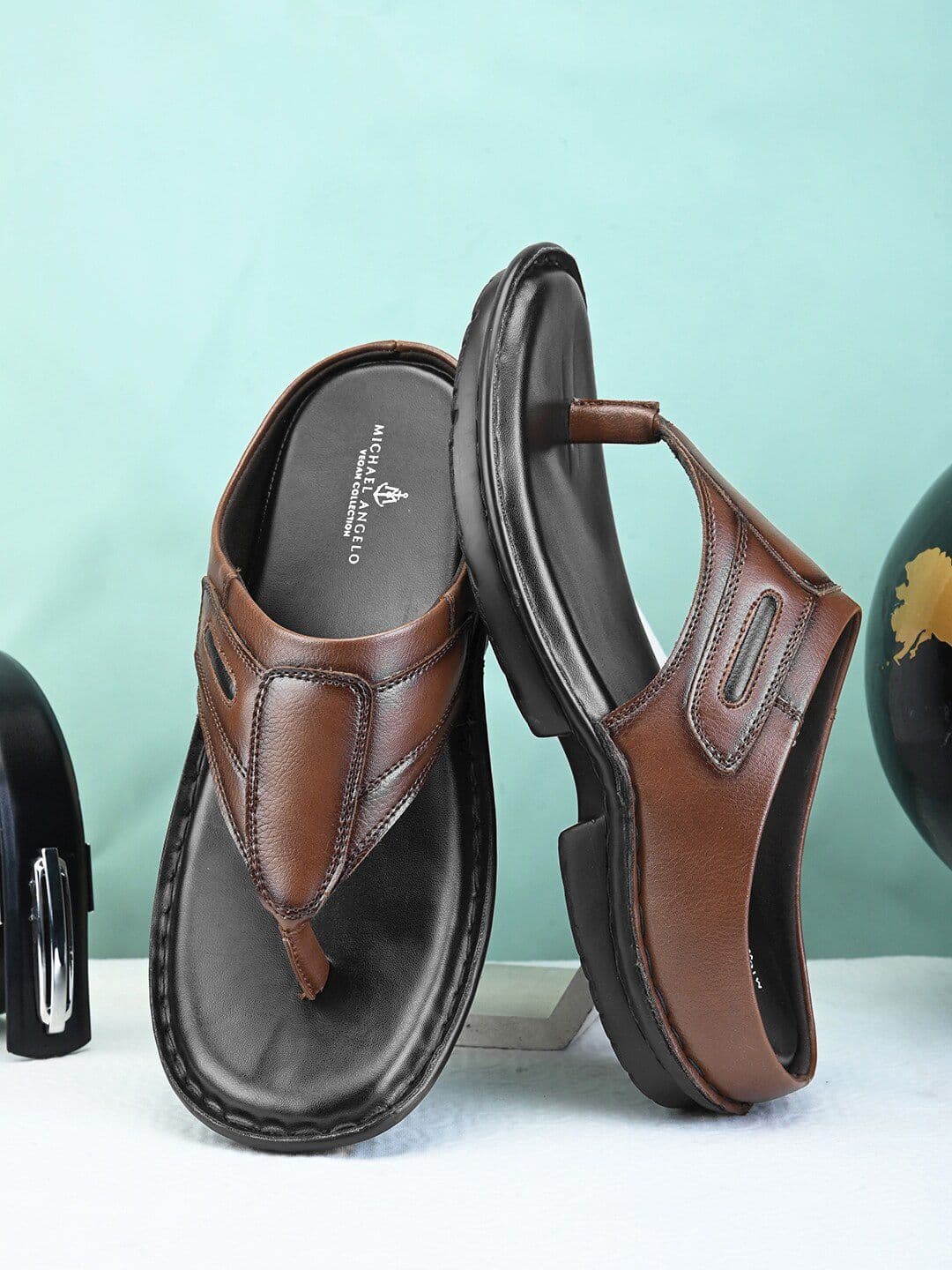 MICHAEL ANGELO Men Textured Thong Flip-Flops - view 1