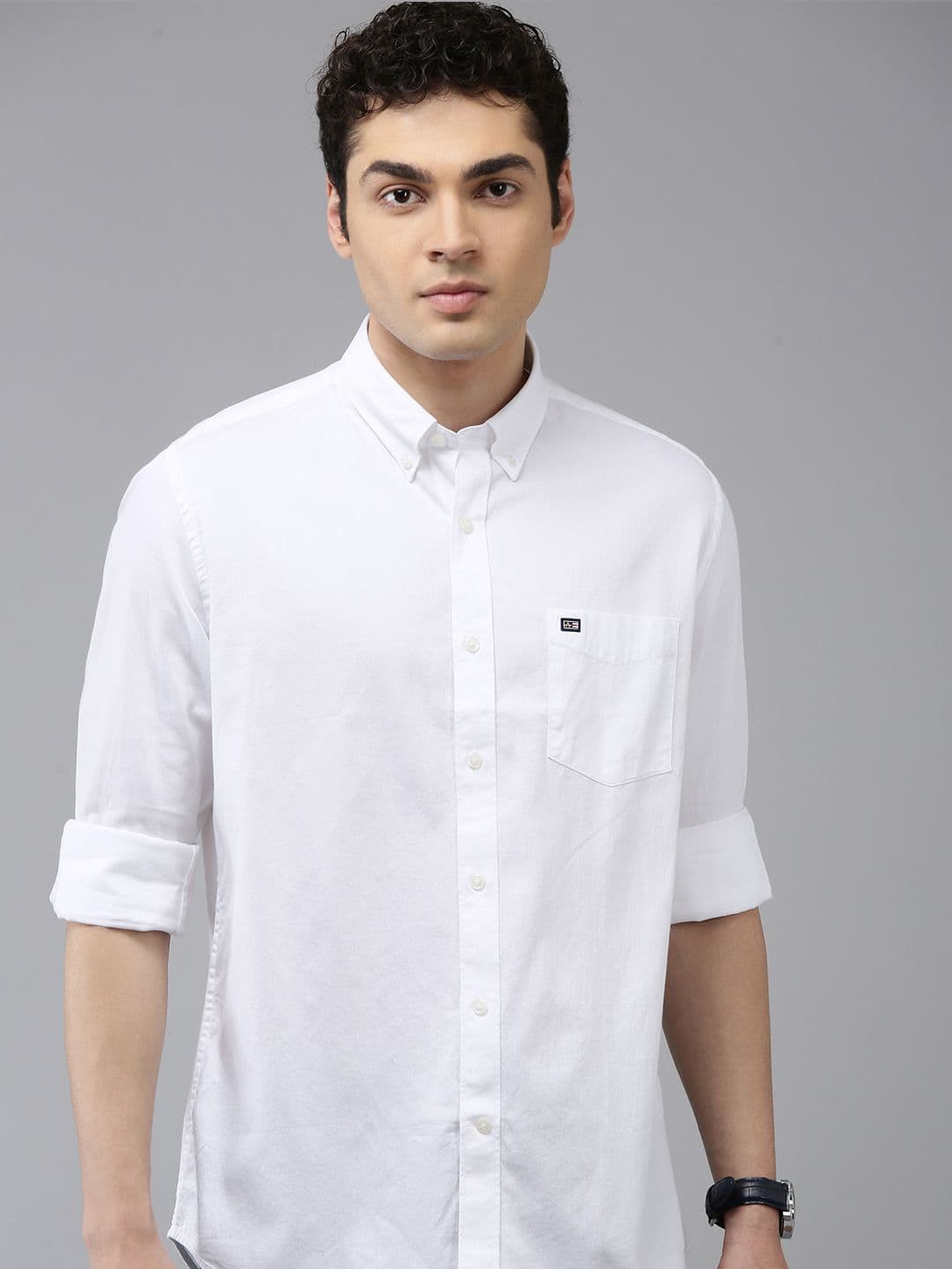 Arrow Manhattan Slim Fit Button-Down Collar Pure Cotton Casual Shirt