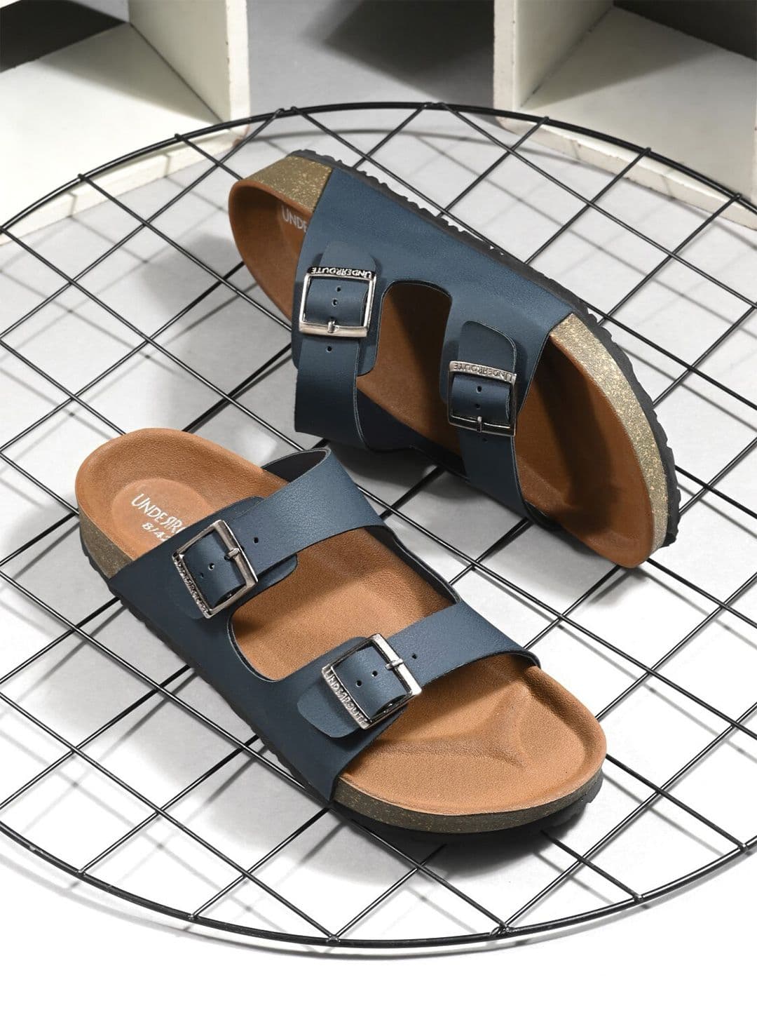 UNDERROUTE Men Comfort Sandals - view 1