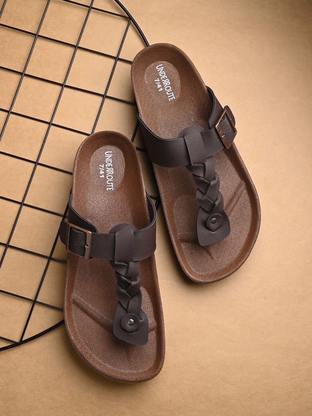 UNDERROUTE Men Comfort Sandals - view 1