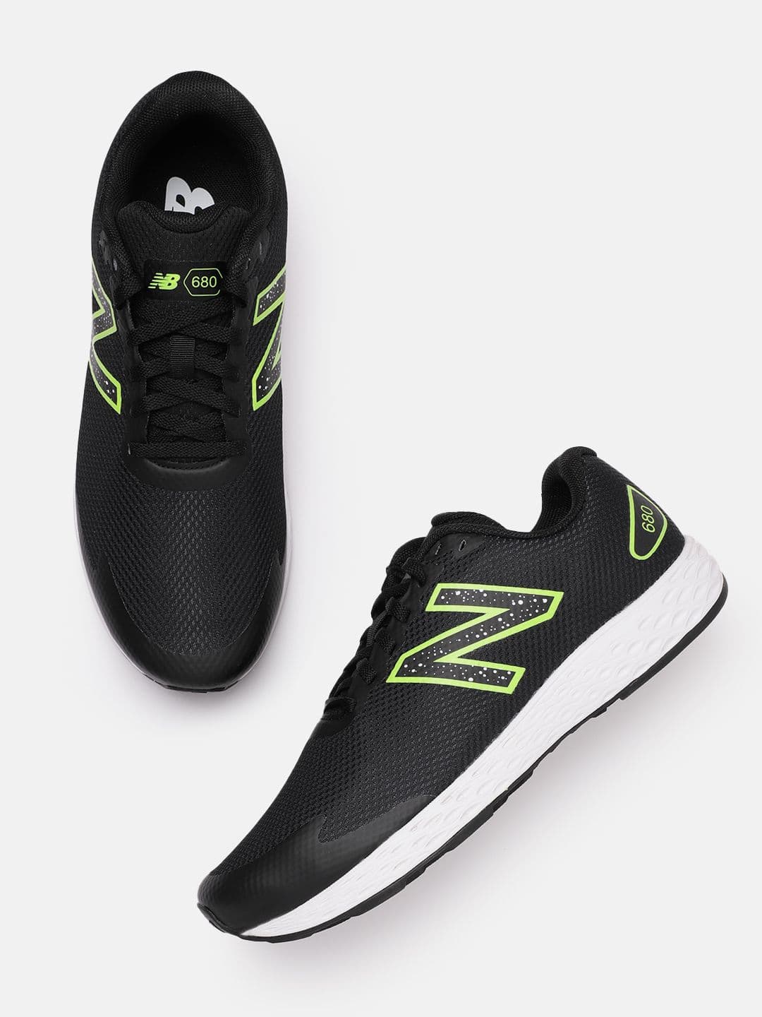 New Balance Men M680XA7-D-7 Running Shoes - view 1