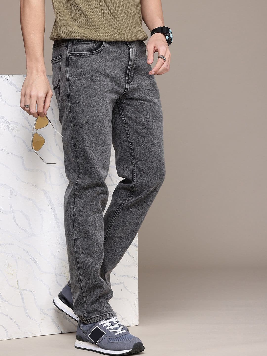 The Roadster Life Co. Men Light Fade Stretchable Jeans