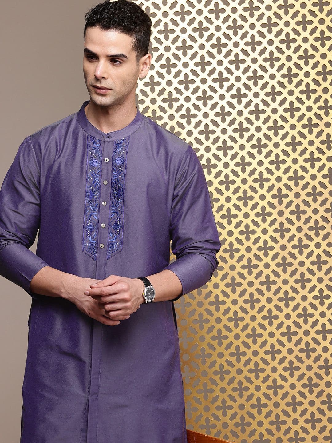 House of Pataudi Jashn Ethnic Motifs Yoke Design Thread Work Indie Florals Kurta - view 1