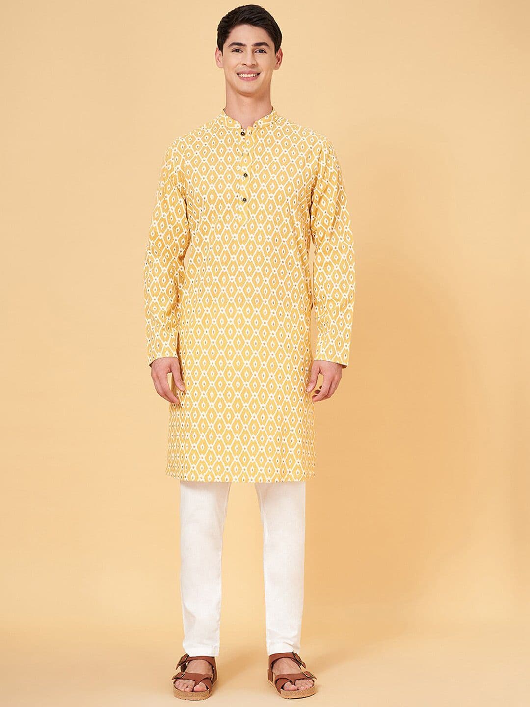 indus route by Pantaloons Men Geometric Kurta - view 1