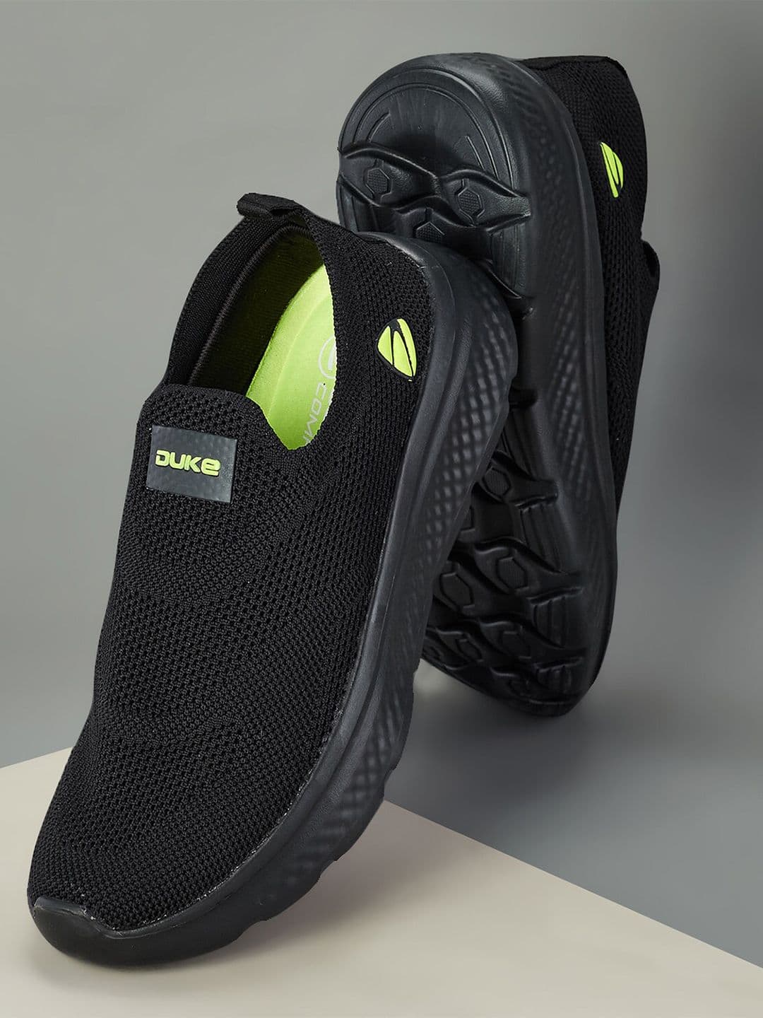 Duke Men Textured Walking Shoes - view 1