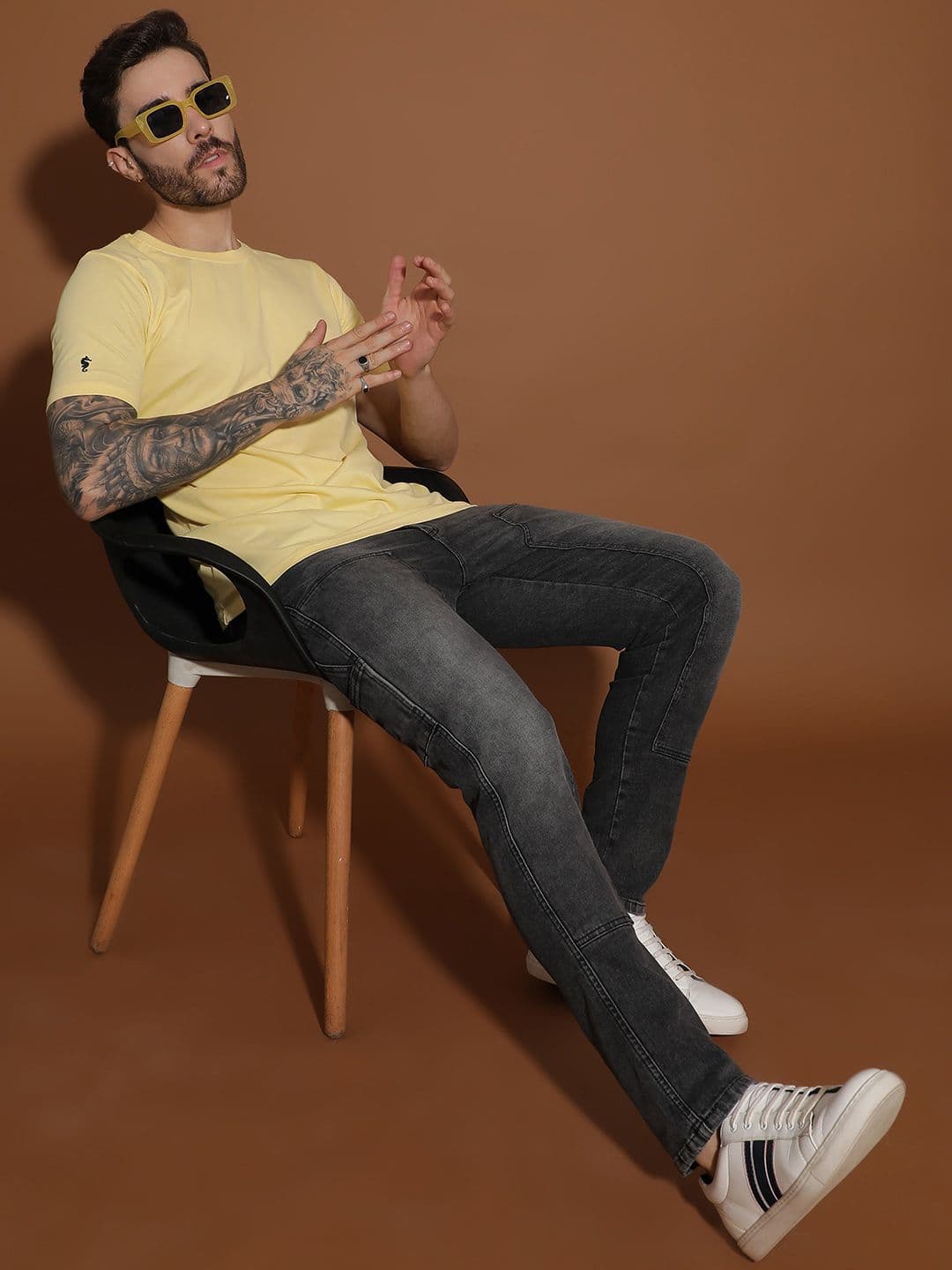 Belliskey Men Tapered Fit Heavy Fade Stretchable Jeans - view 1