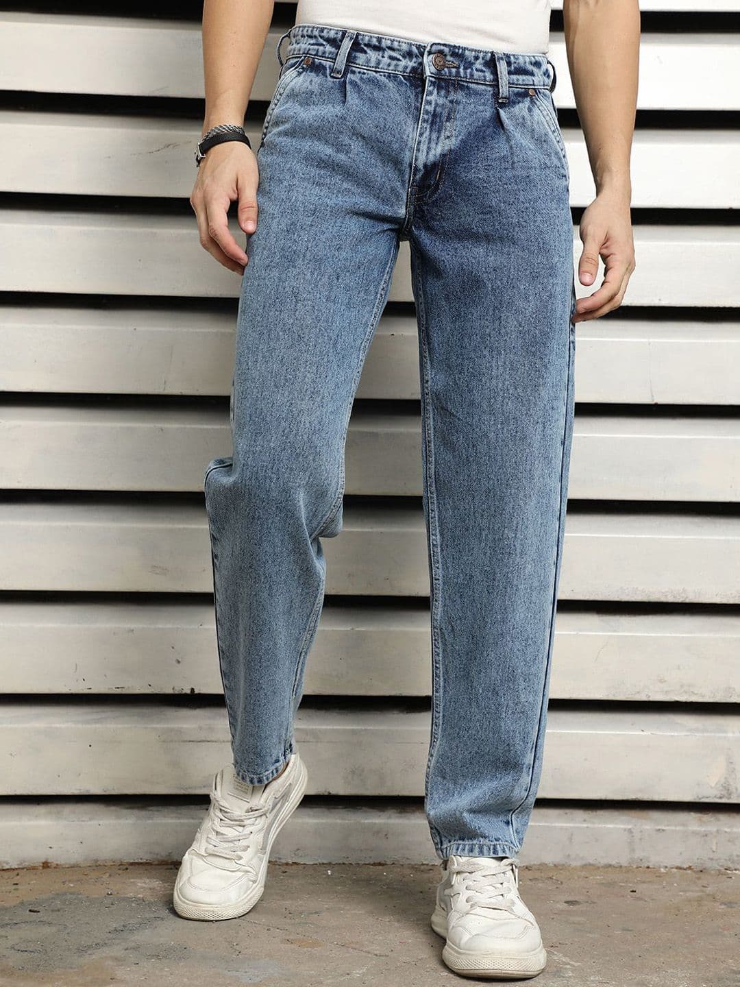 High Star Men straight Tapered Fit Mid-Rise Heavy Fade Cotton Jeans - view 1