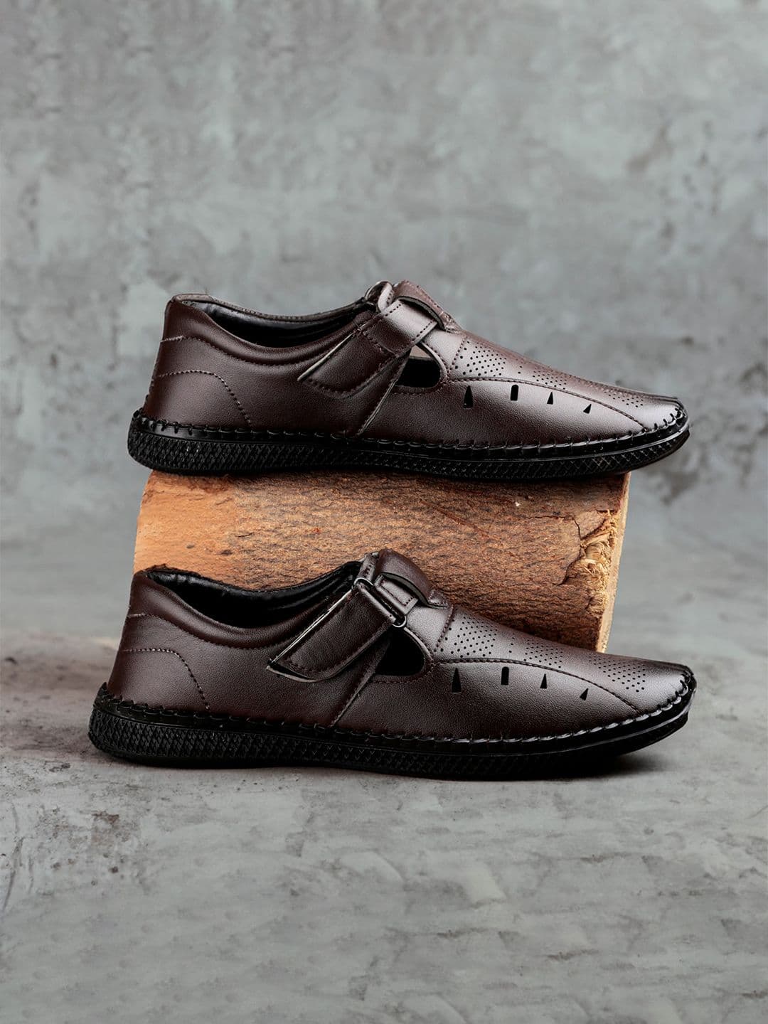 KRAASA Men Shoe-Style Sandals - view 1