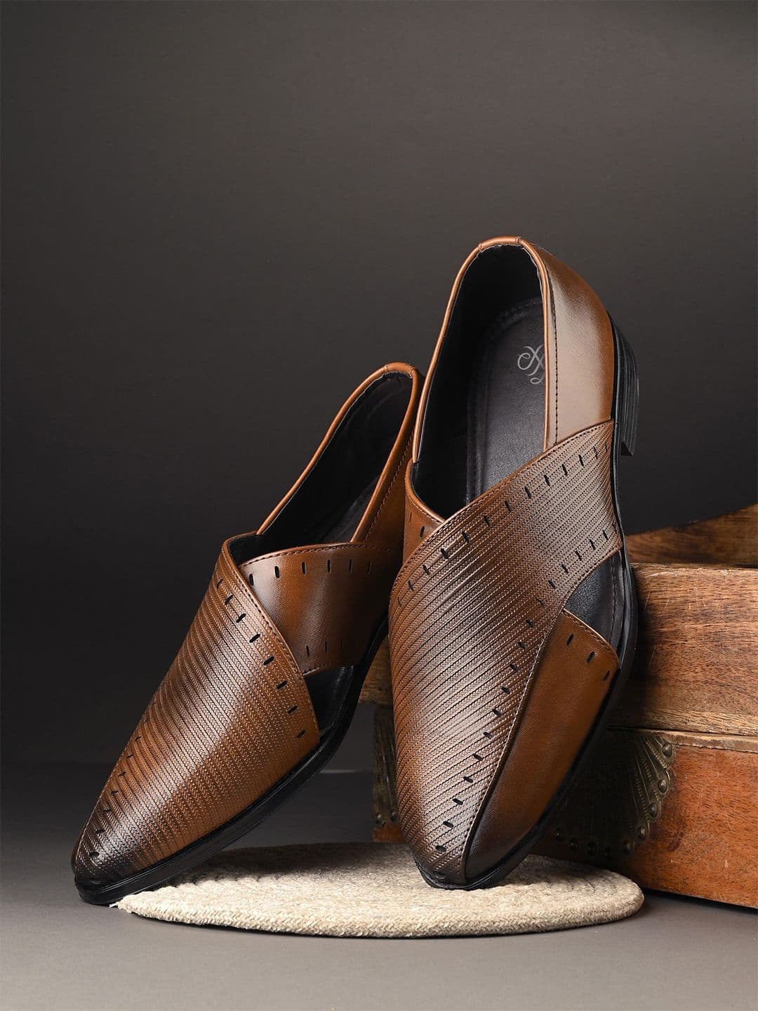 House of Pataudi Men Shoe-Style Sandals - view 1