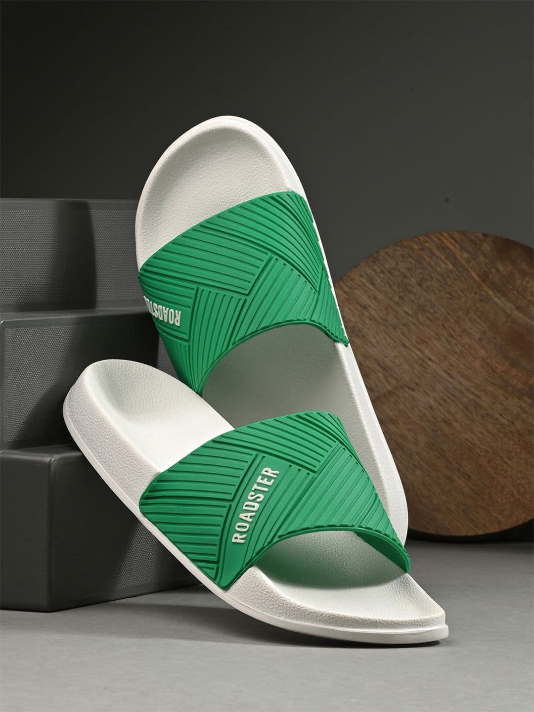 The Roadster Lifestyle Co. Men Green Printed Sliders - view 1