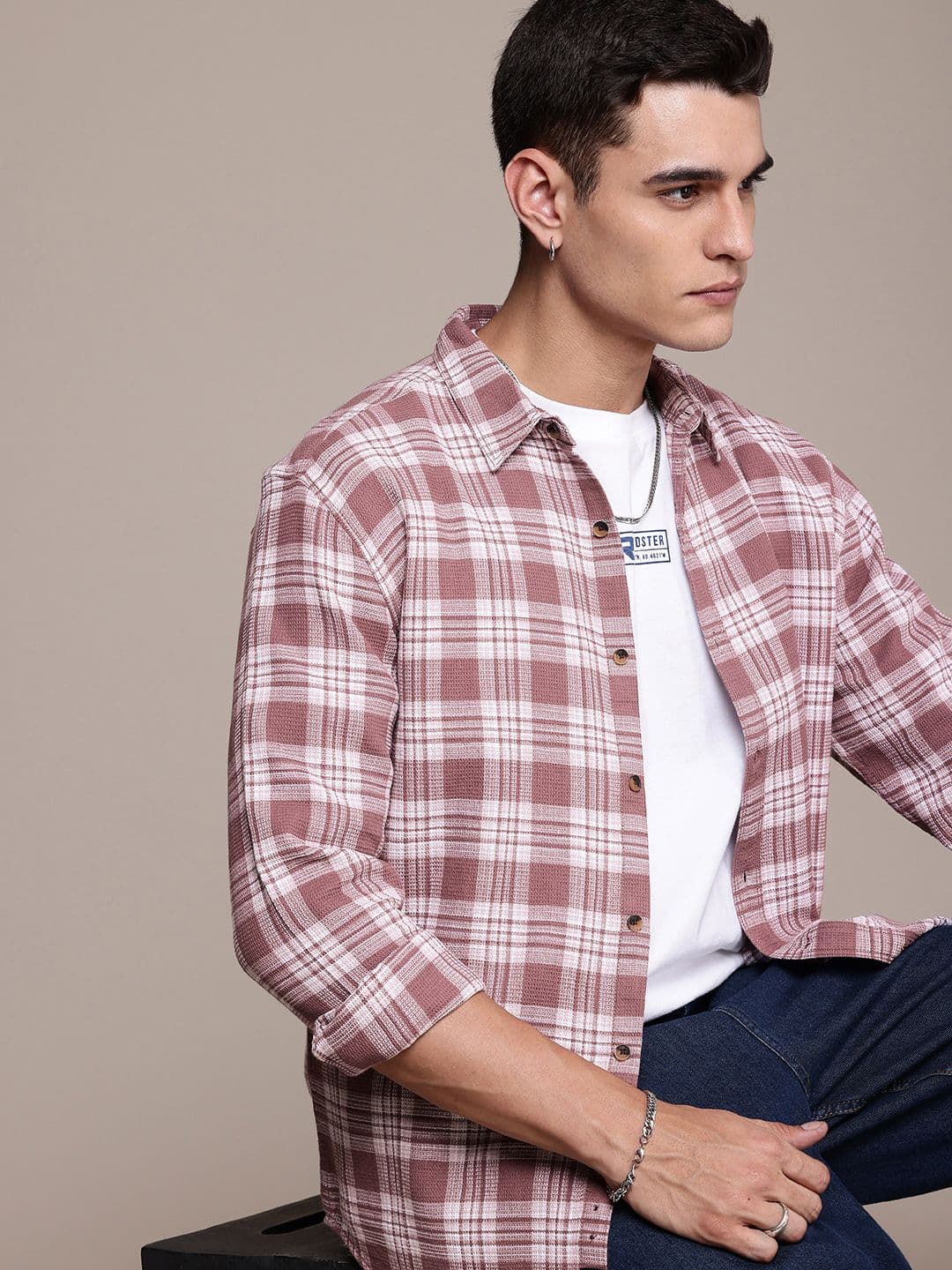 Roadster Men Checked Relaxed Fit Casual Shirt - view 1