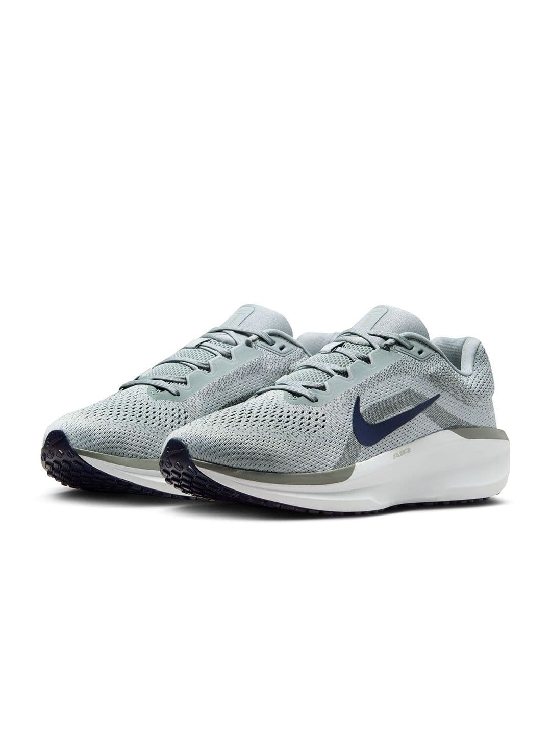 Nike Winflo 11 Men's Lace-Ups Road Running Shoes - view 1
