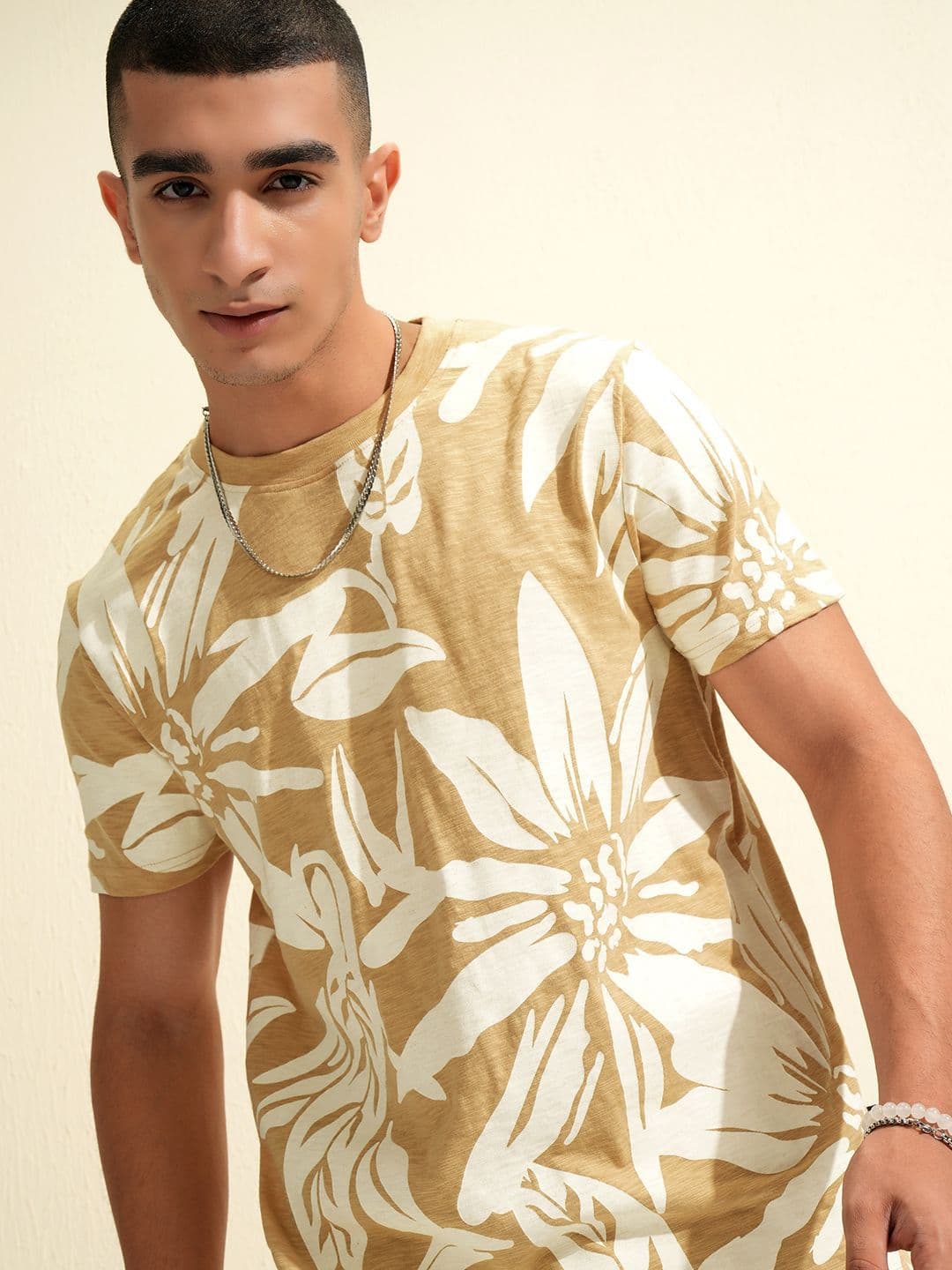 HIGHLANDER Men Floral Printed Round Neck T-shirt - view 1