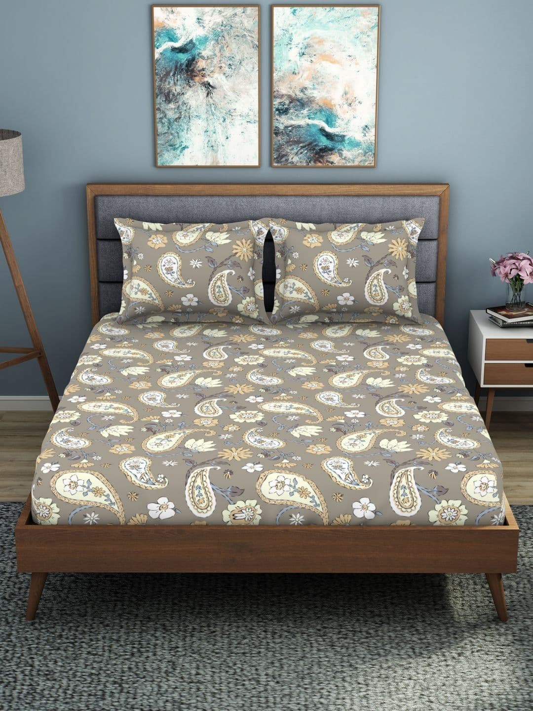 Welspun Taupe Paisley Polycotton 200 TC King Fine Bedsheet with 2 Pillow Covers-85 x 91 inches - view 1