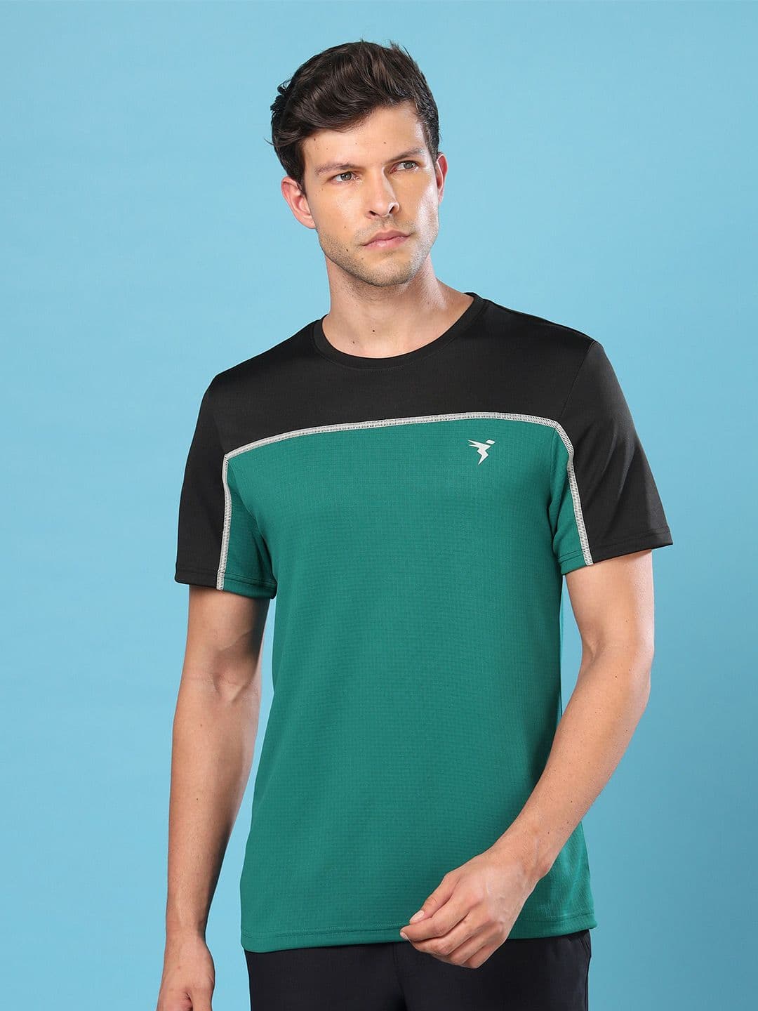 Technosport Men Colourblocked UPF50 Round Neck Slim Fit Training And Gym T-shirt