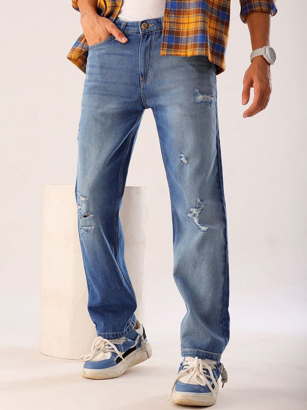The Indian Garage Co Men Vintage Straight Fit Mildly Distressed Heavy Fade Jeans - view 1
