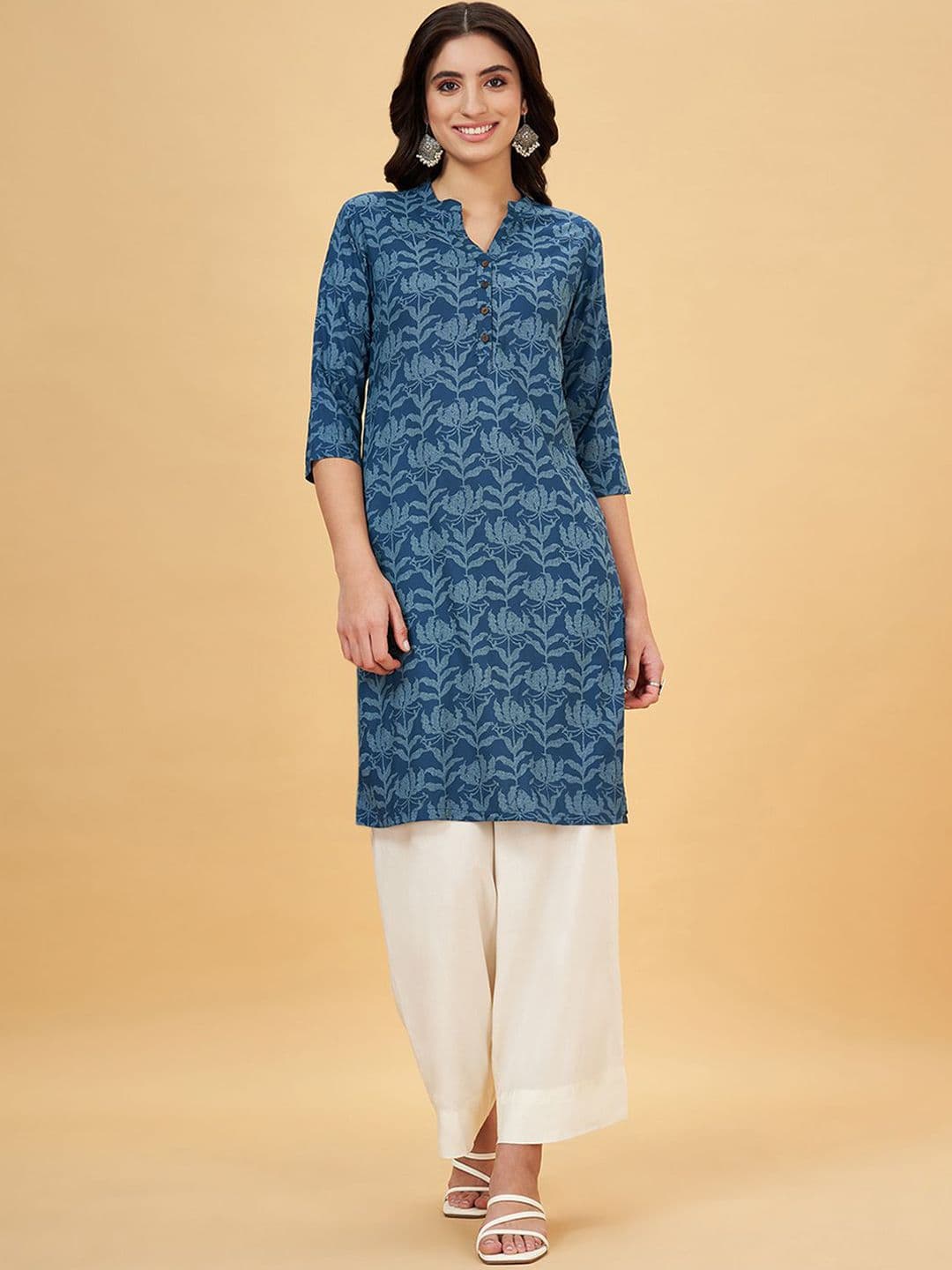 RANGMANCH BY PANTALOONS Mandarin Collar Ethnic Motifs Printed Straight Kurta - view 1