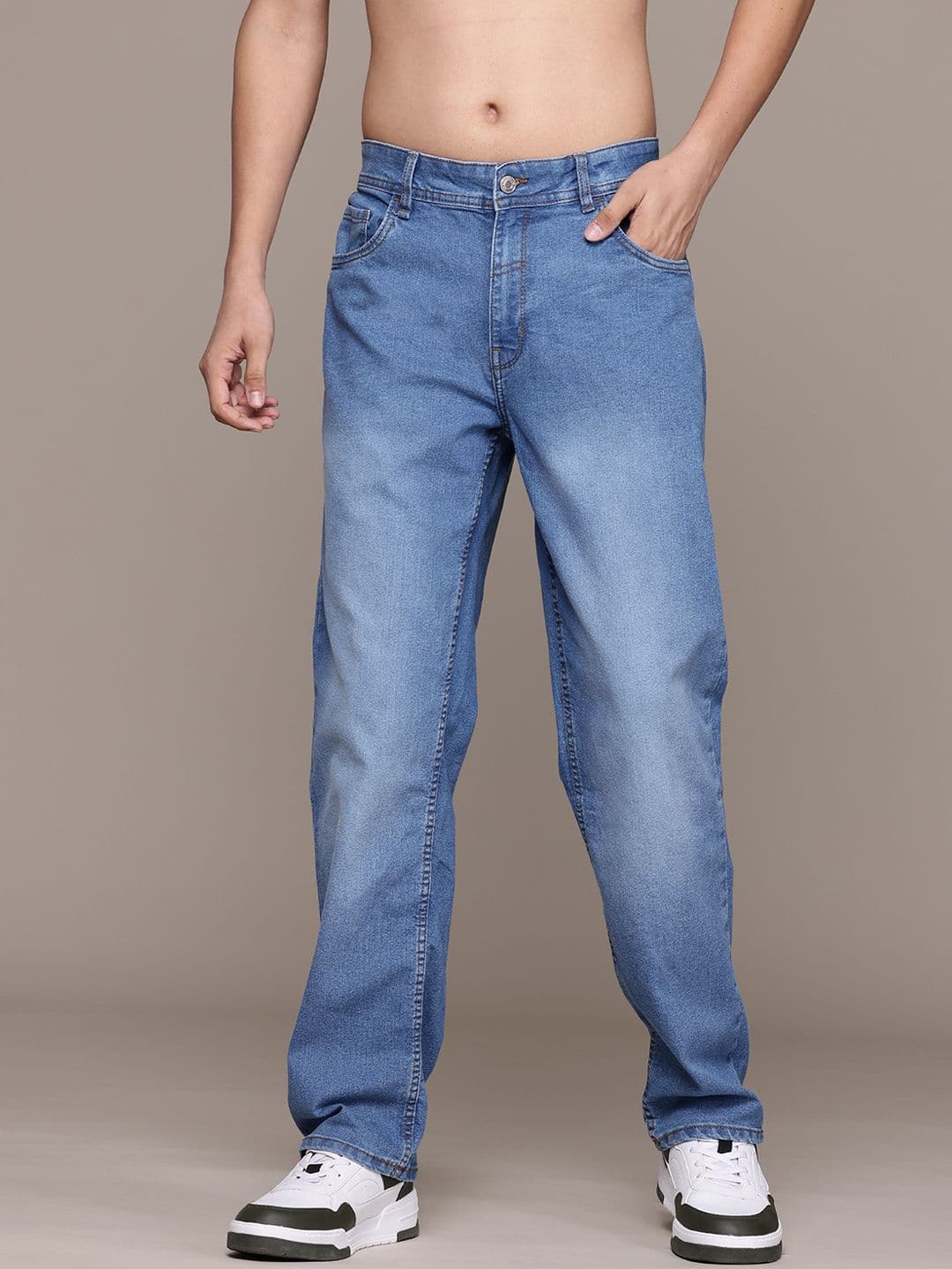 The Roadster Lifestyle Co. Men Straight Fit Mid Rise Stretchable Jeans - view 1