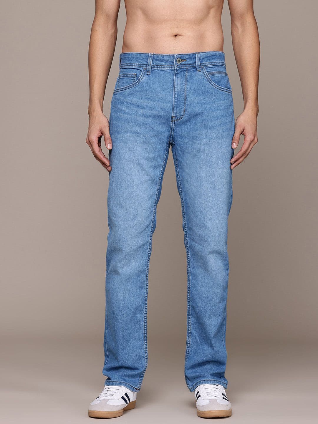 The Roadster Lifestyle Co. Men Regular Fit Mid-Rise Stretchable Jeans - view 1