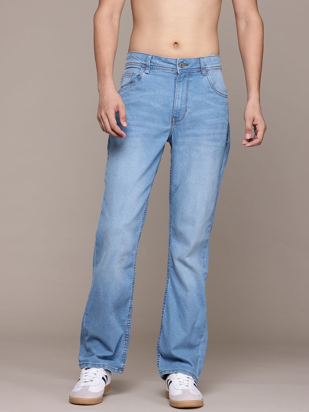 The Roadster Lifestyle Co. Men Bootcut Fit Stretchable Jeans - view 1