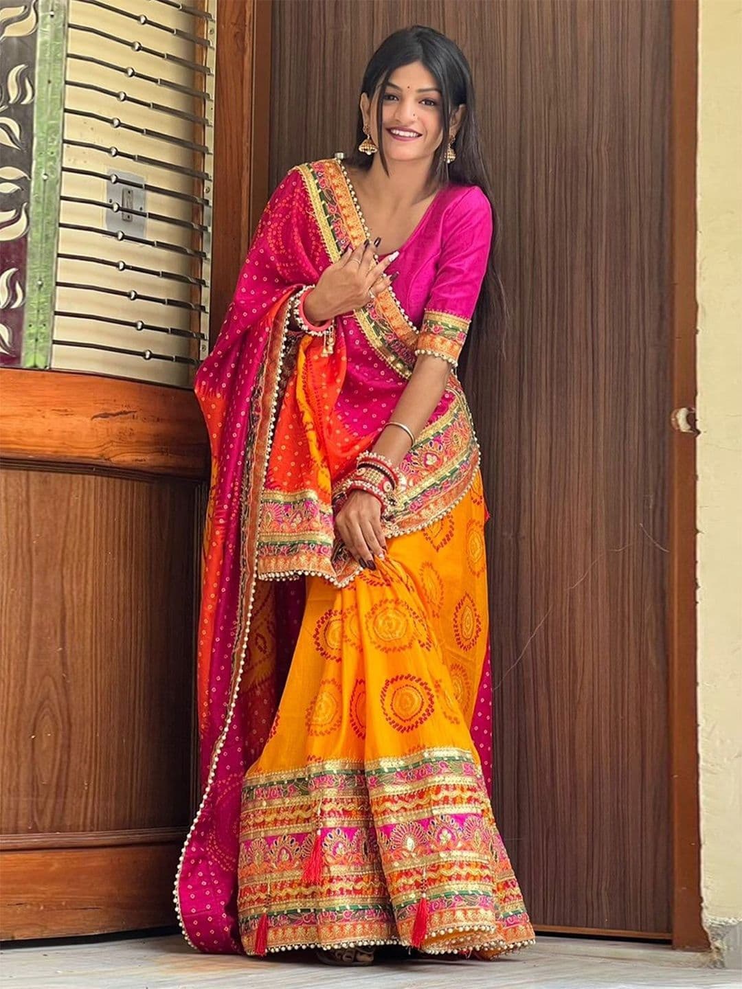Panzora Bandhani Embroidered Art Silk Bandhani Saree - view 1
