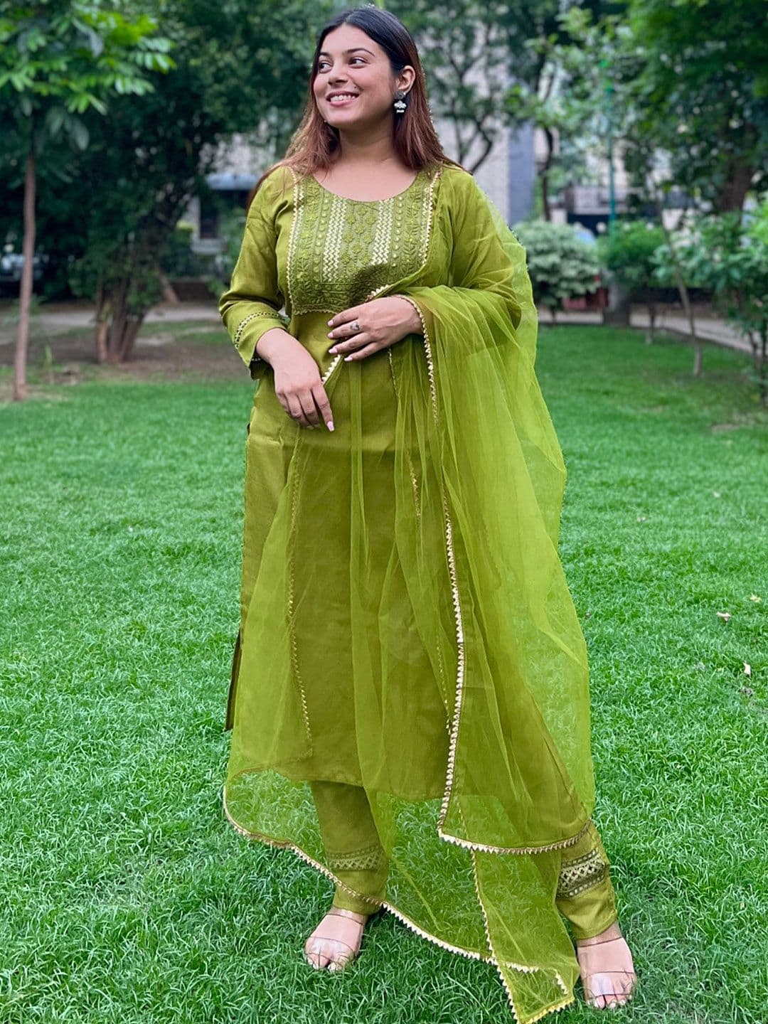 Twika Ethnic Motifs Embroidered Regular Thread Work Kurta With Trousers & Dupatta - view 1