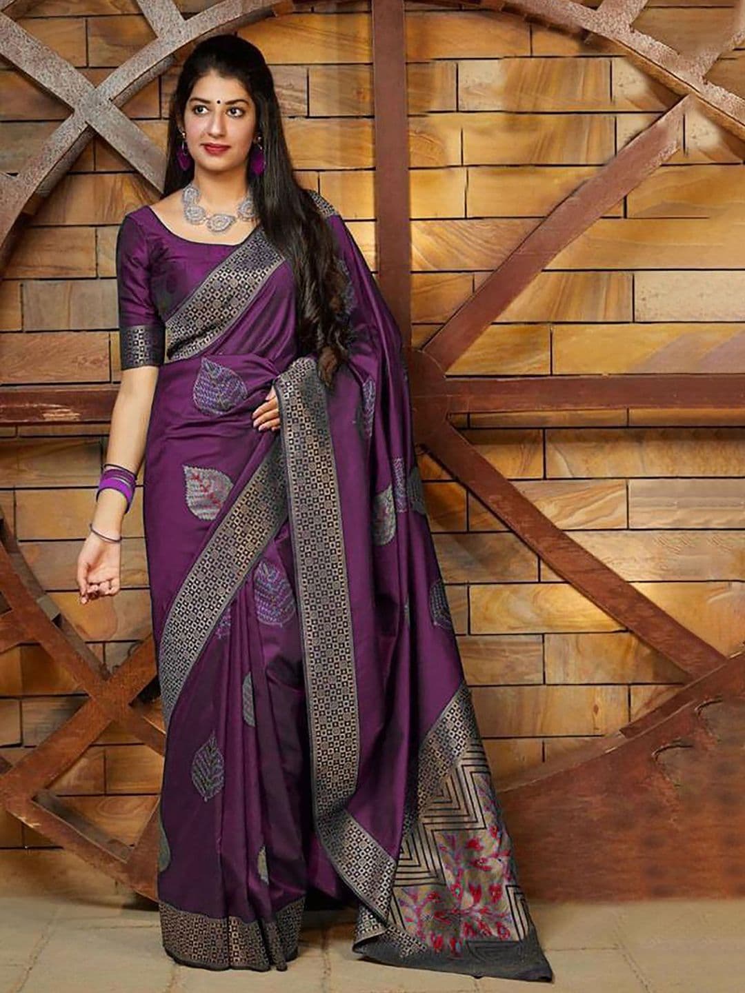 BerMondsey Ethnic Motif Zari Woven Saree With Blouse - view 1