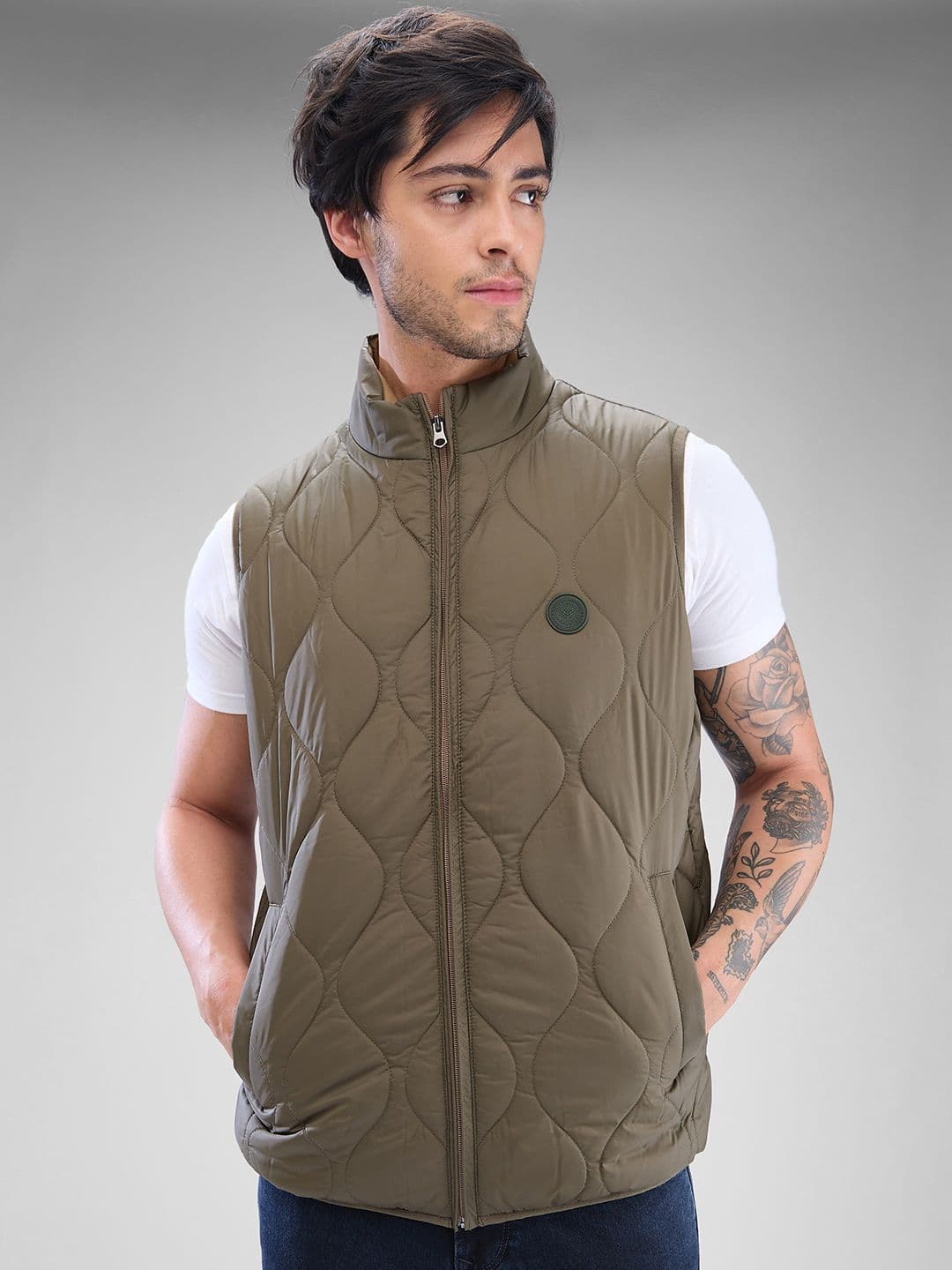 SPYKAR Men Solid Sleeveless Regular Fit Quilted Jacket - view 1