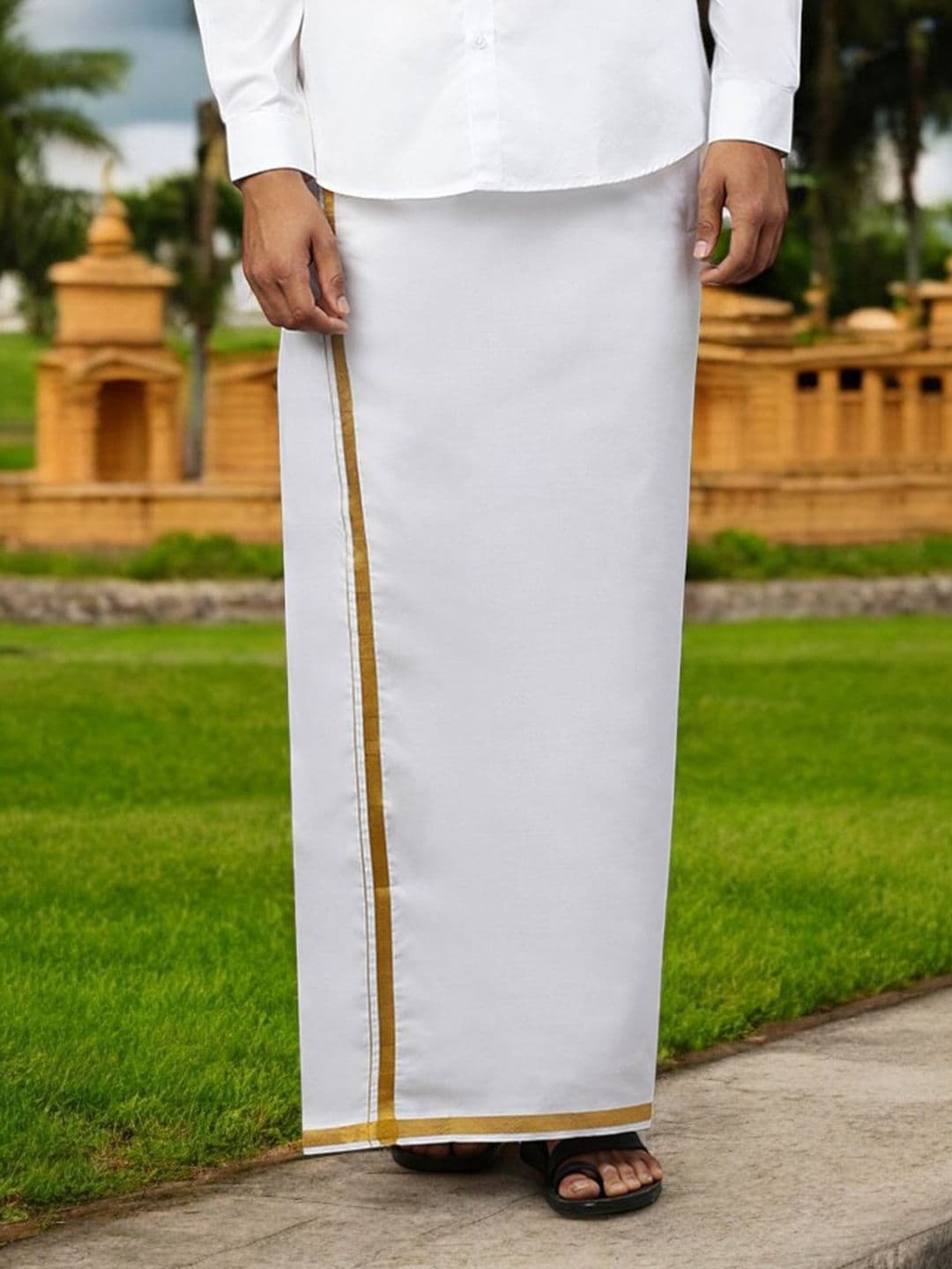 Ramraj Men Solid Gold Jari Border Single Layer Adjustable Cotton Dhoti with Pocket - view 1