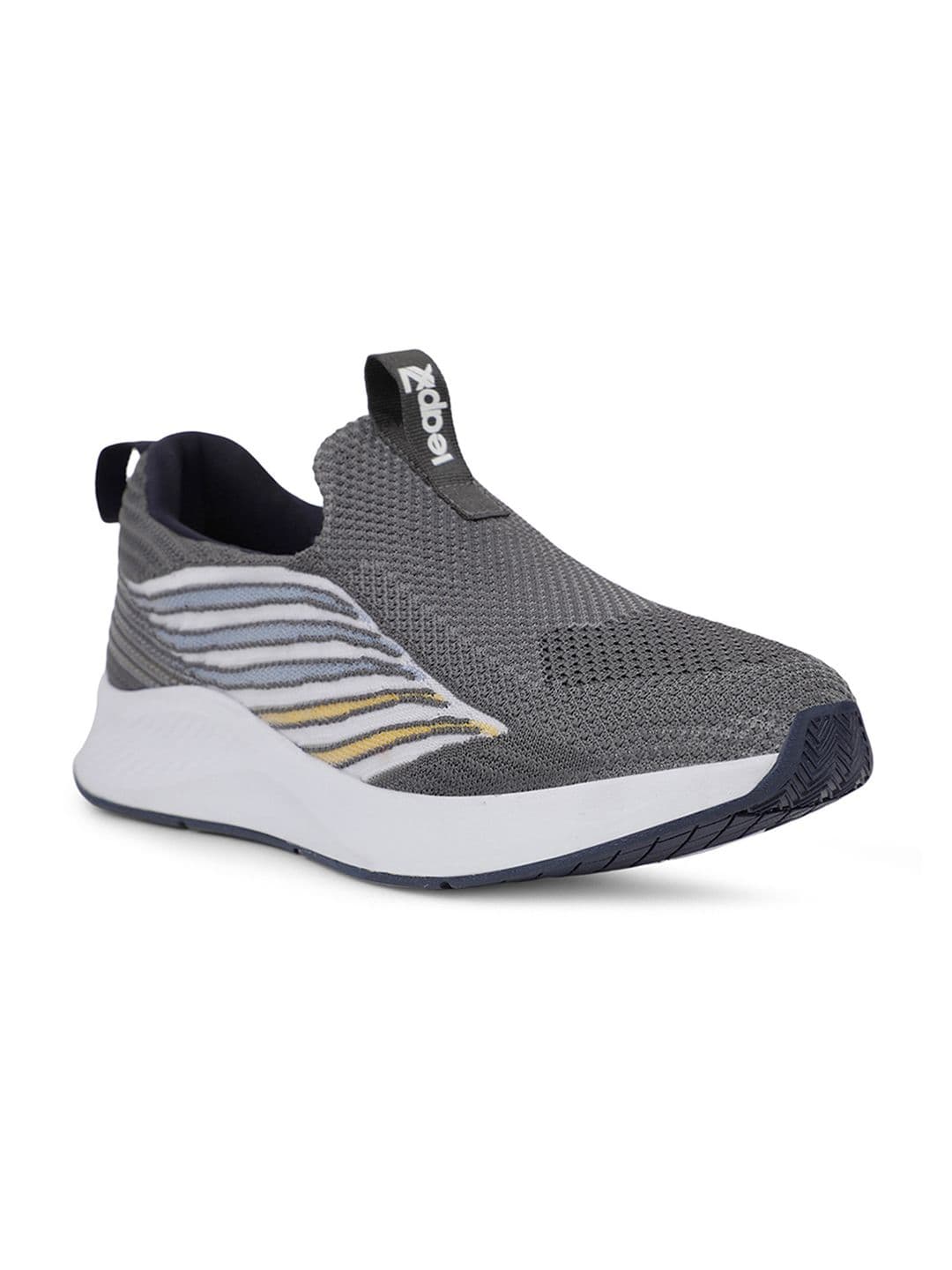 Liberty Robin E Men Solid Sports Walking Shoes - view 1