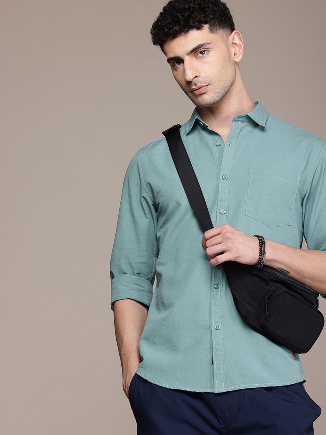 Roadster Men Solid Premium Regular Fit Shirt - view 1