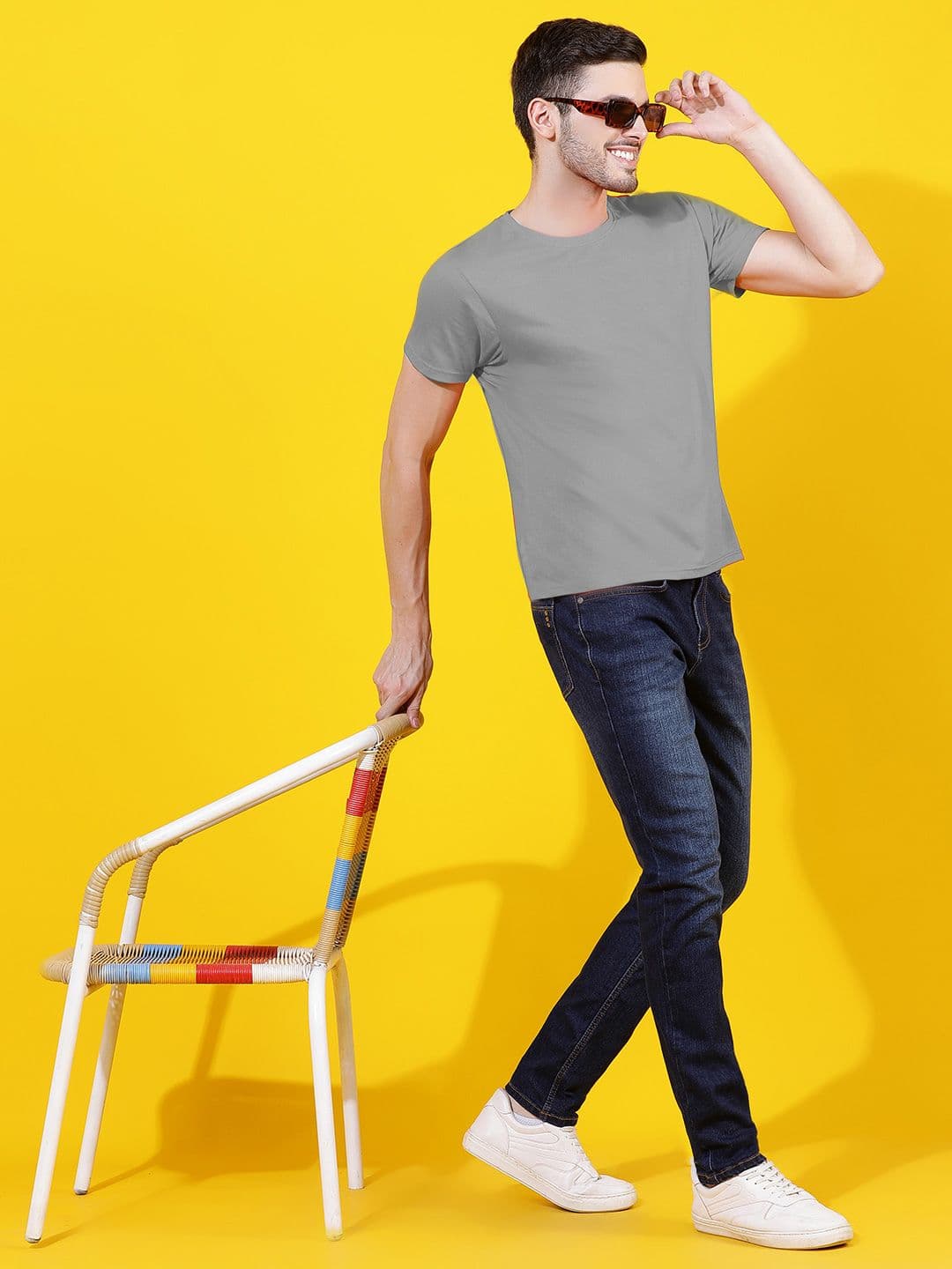 Belliskey Men Skinny Fit Light Fade Jeans - view 1