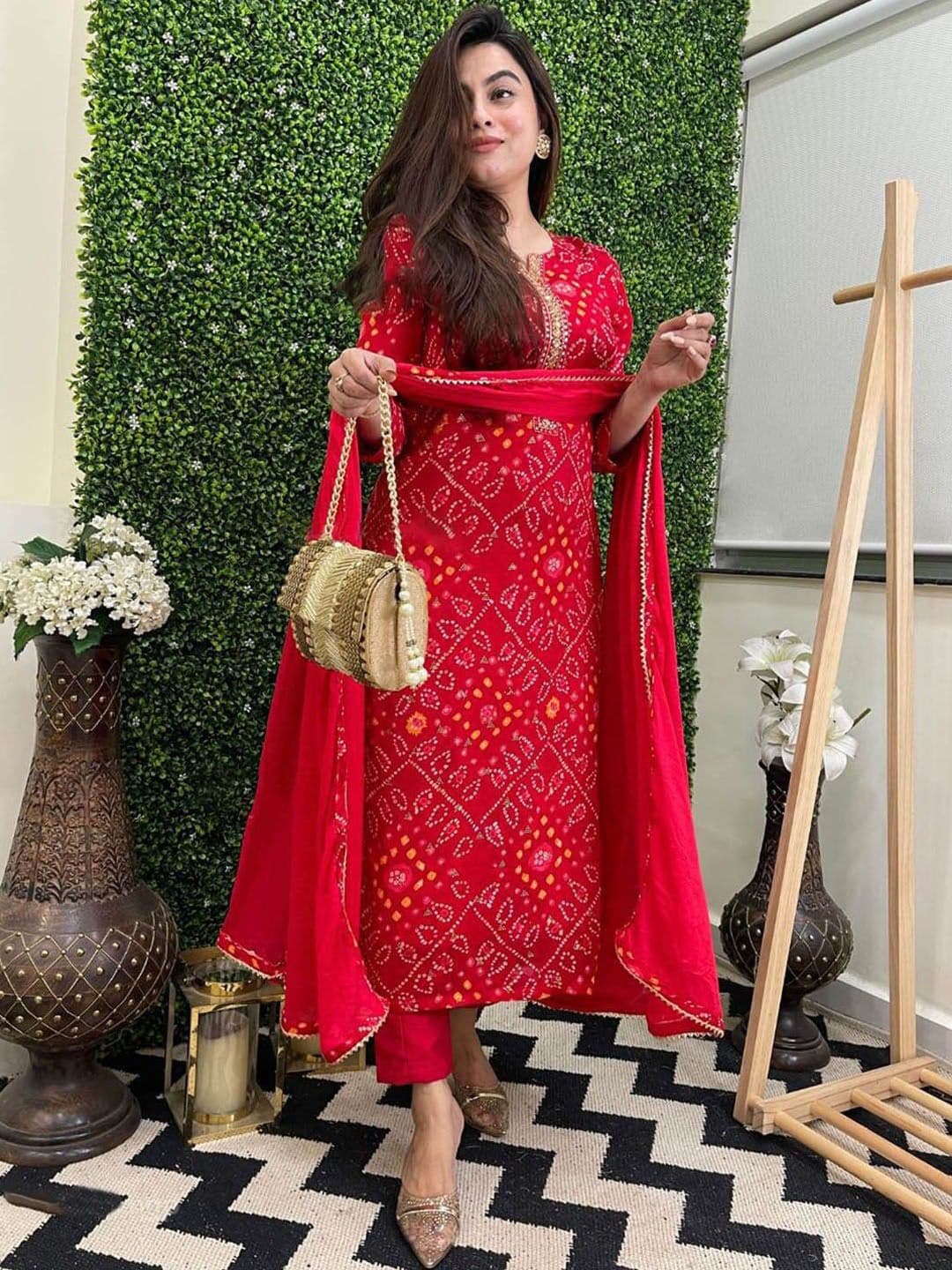 GoSriKi Women Regular Kurta with Trousers & Dupatta - view 1