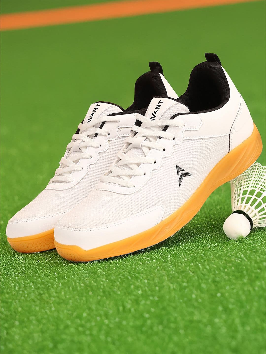 AVANT Men SwiftEdge Badminton Shoes - view 1