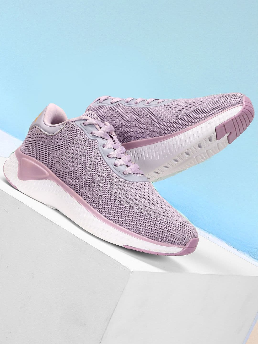 AVANT Women Versa Running Shoes - view 1