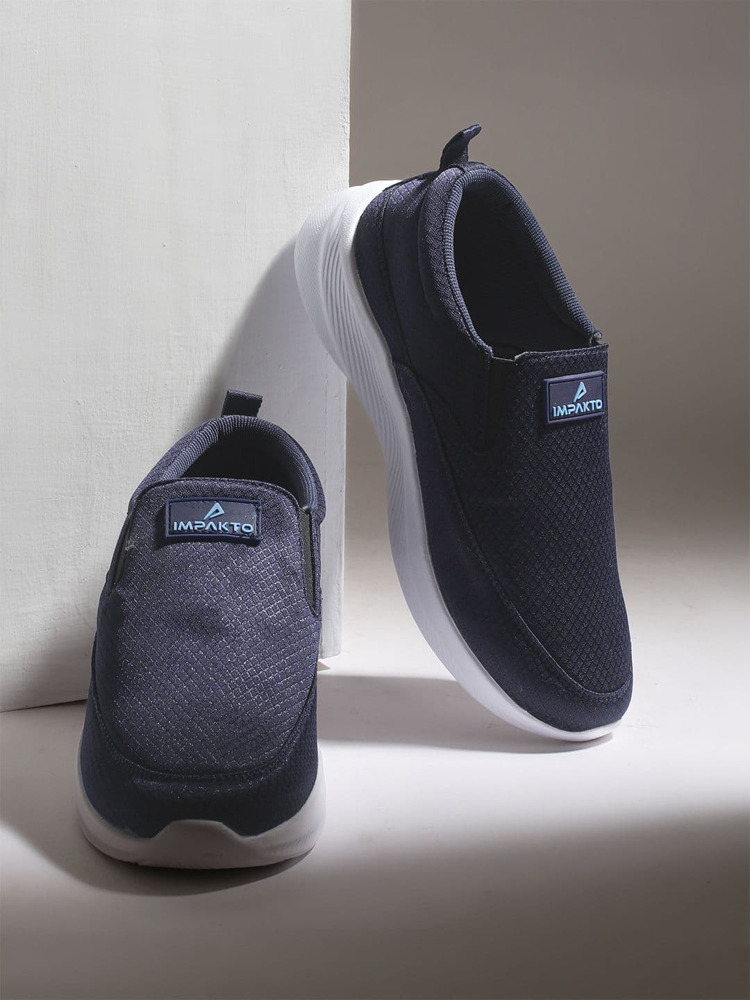 IMPAKTO Men Mesh Walking Shoes - view 1