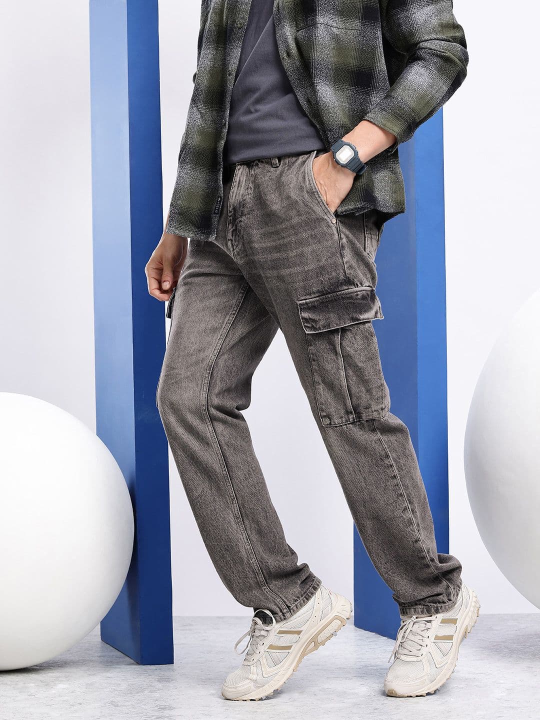 Aeropostale Men Relaxed Fit Heavy Fade Pure Cotton Jeans - view 1