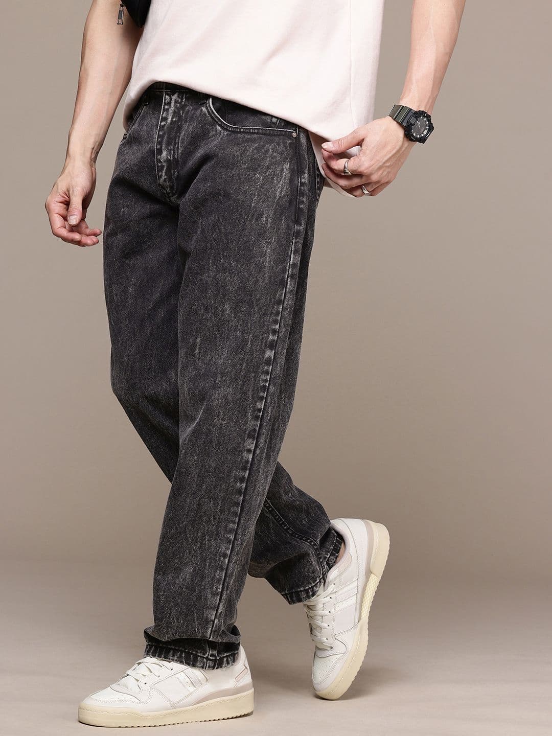 WROGN Men Cotton Anti Fit Light Fade Jeans - view 1