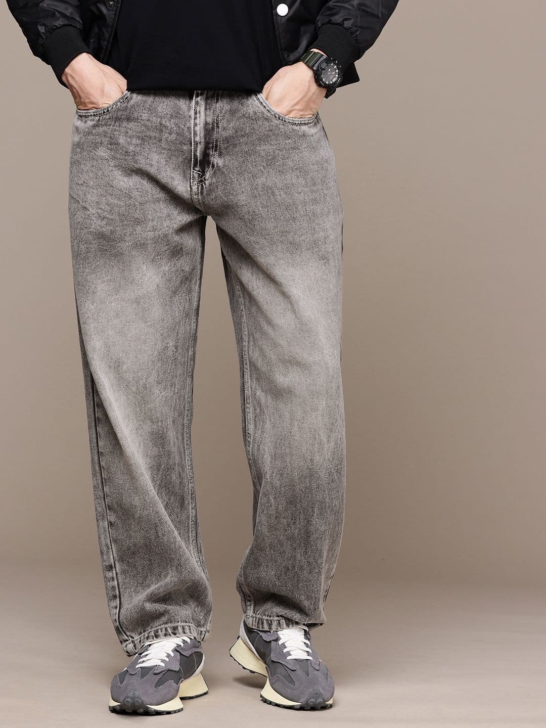 WROGN Men Cotton Relaxed Loose Fit Heavy Fade Jeans - view 1