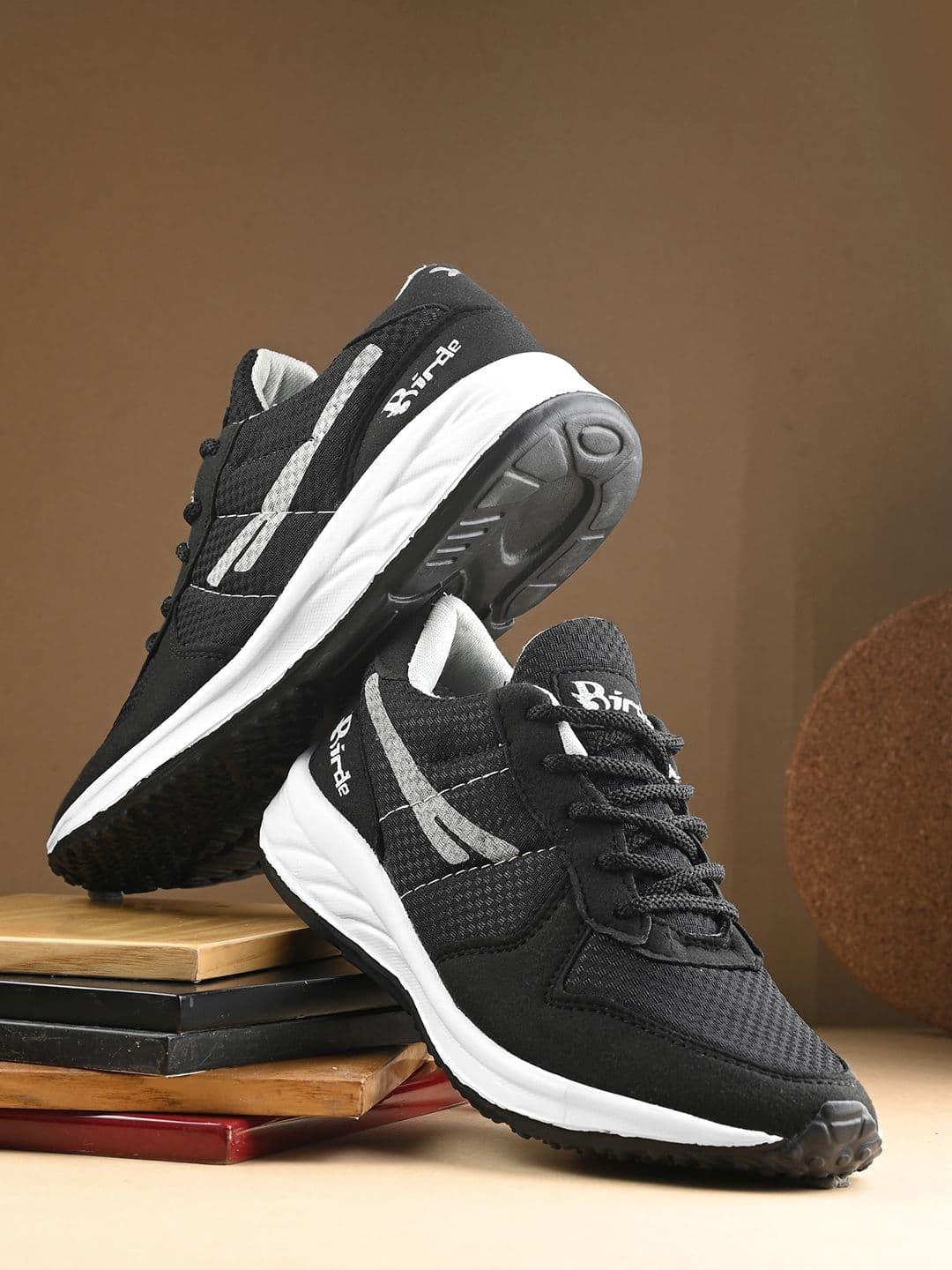 BIRDE Men Mesh Walking Lace-Ups Non-Marking Shoes - view 1