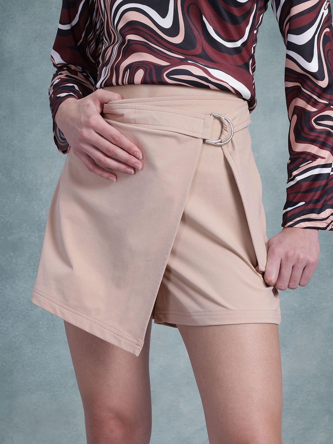 The Roadster Life Co. Women Belted Solid Mini Skorts - view 1