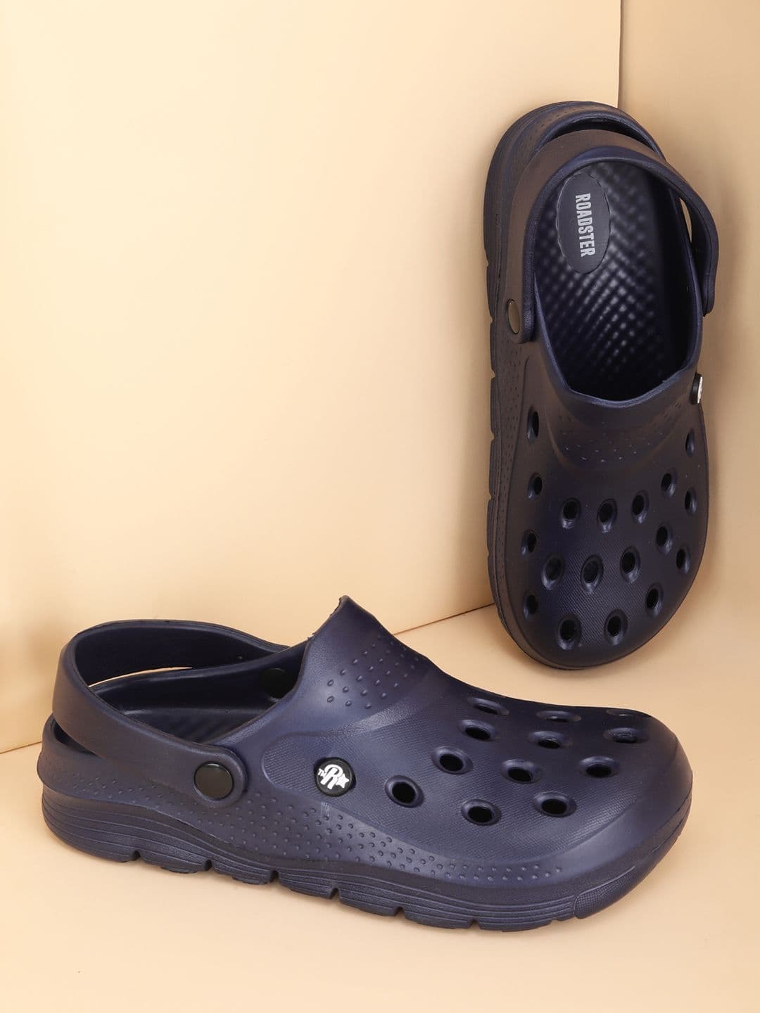 The Roadster Lifestyle Co Men Quick Fit Clogs - view 1