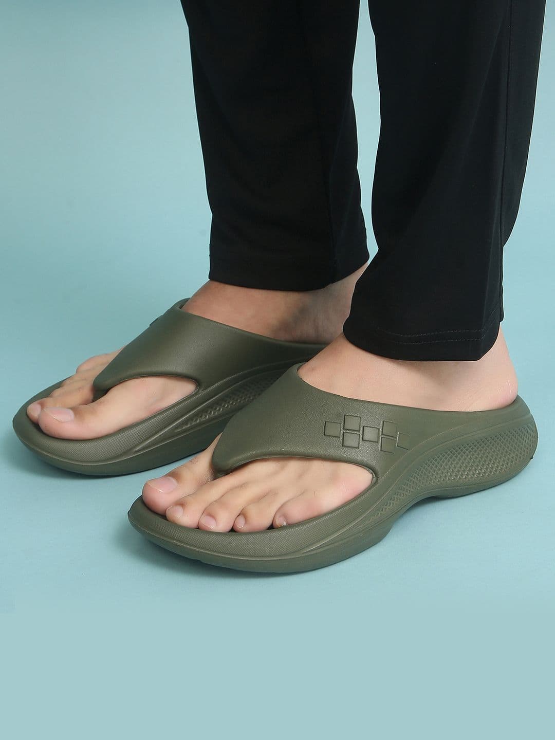 yoho Men PILO Vibrant EVA Lightweight Flip Flops - view 1