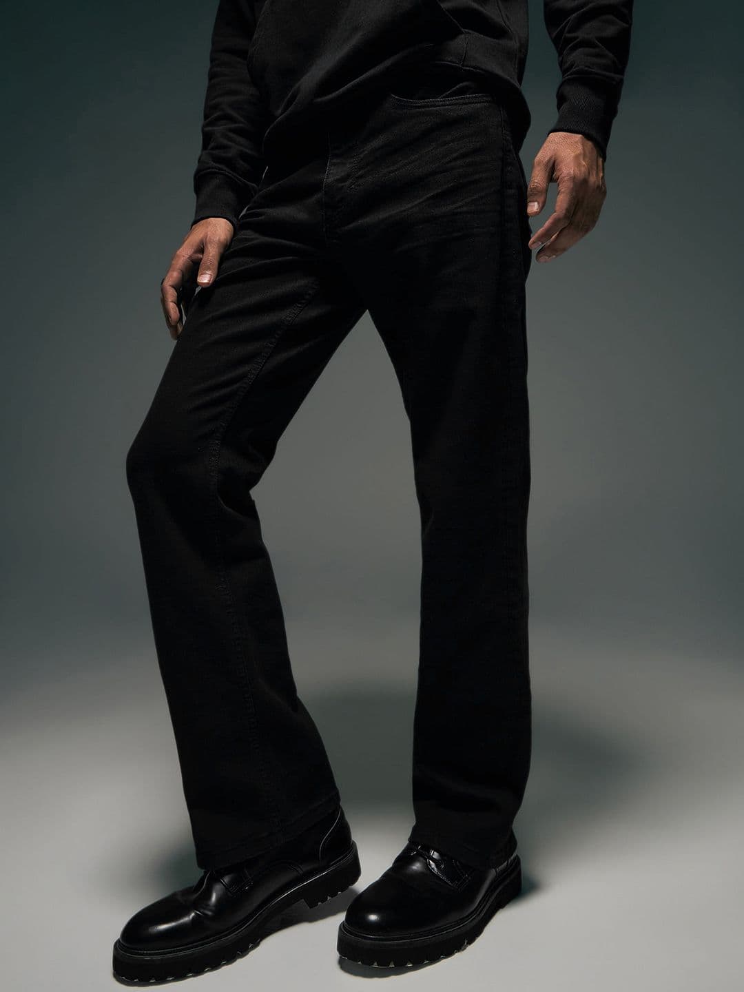 Flying Machine Men Bruce Mid-Rise Bootcut Stretchable Jeans - view 1