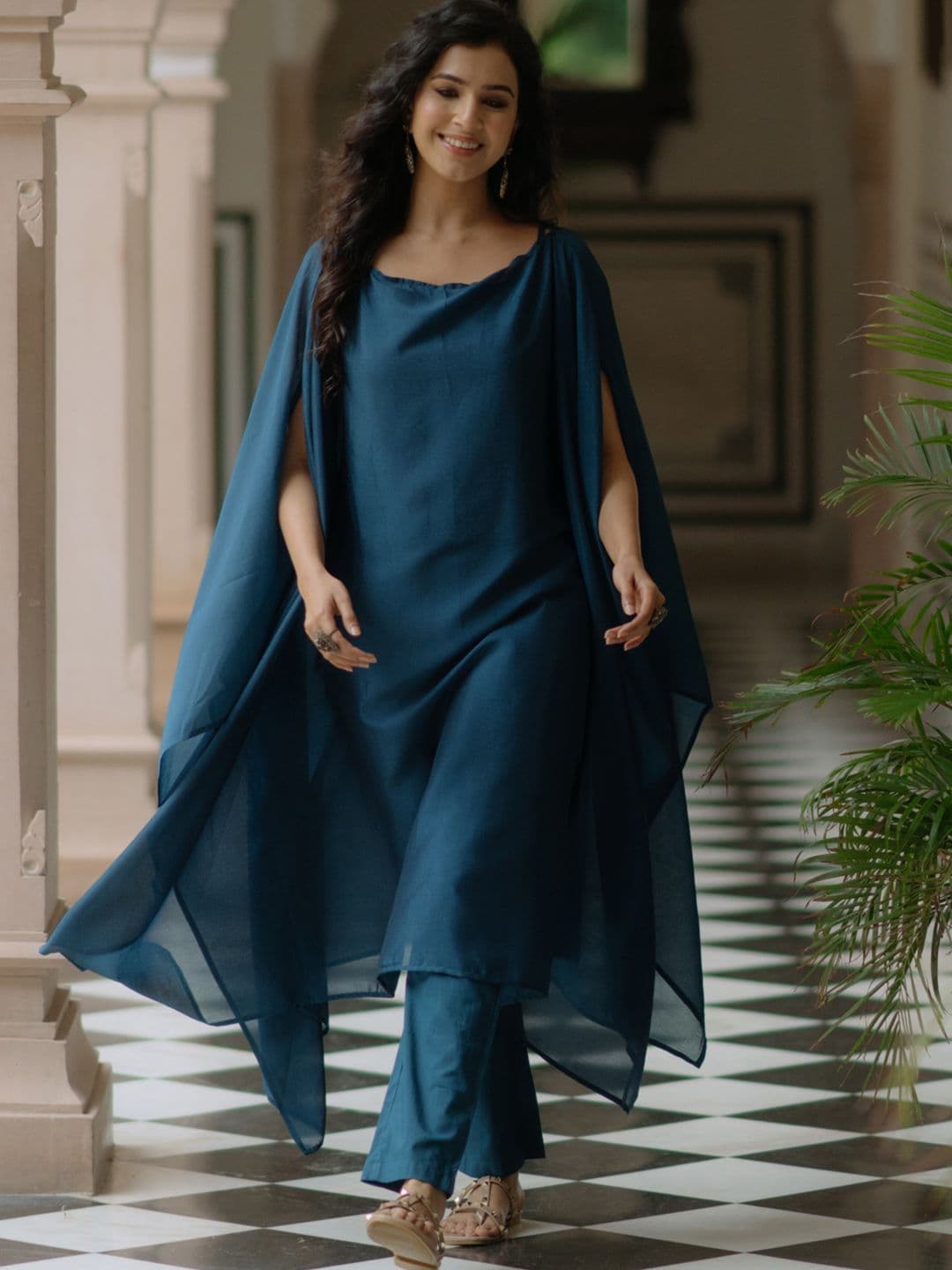 anayna Women Regular Kurta with Trousers - view 1