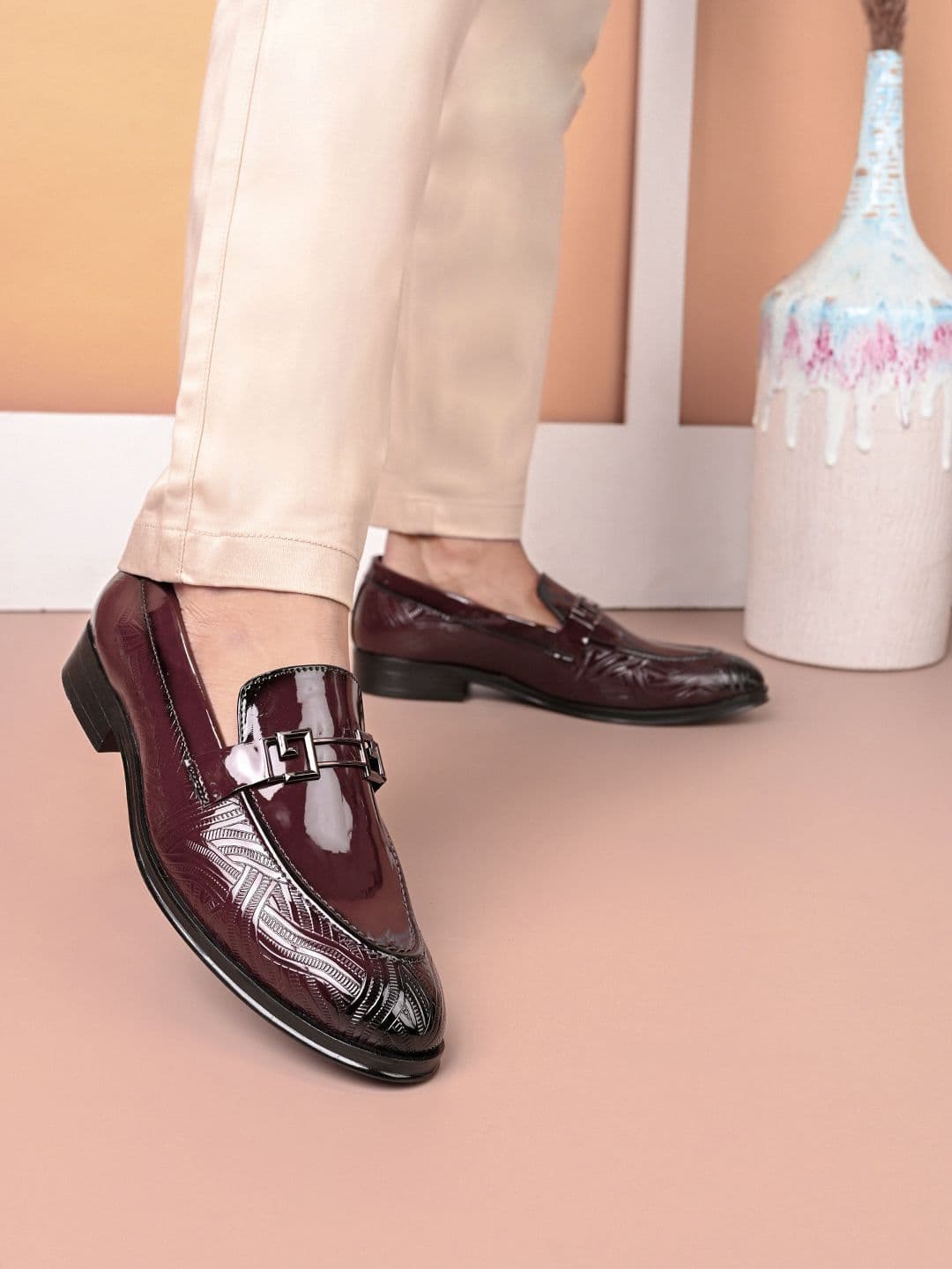 House of Pataudi Men Textured Formal Loafers - view 1