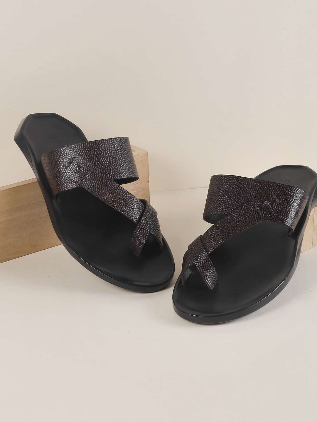 Metro Men Leather Comfort Sandals - view 1